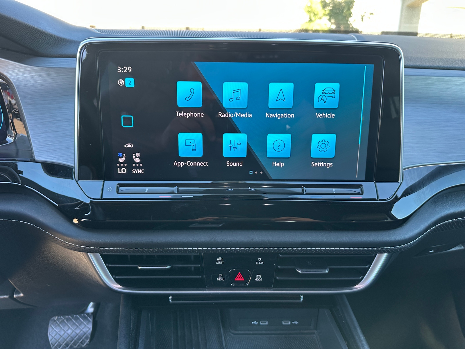 Thumbnail: 2025 Volkswagen Atlas - 4