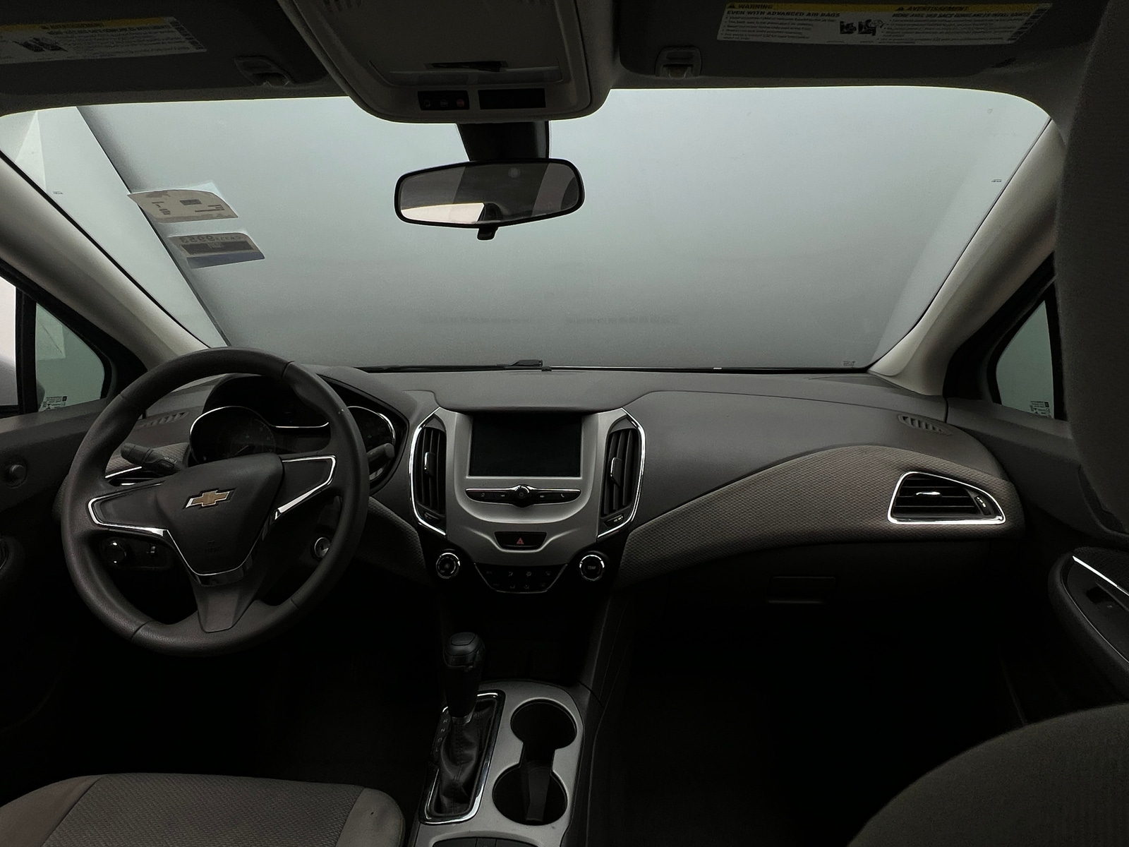 Thumbnail: 2018 Chevrolet Cruze - 3