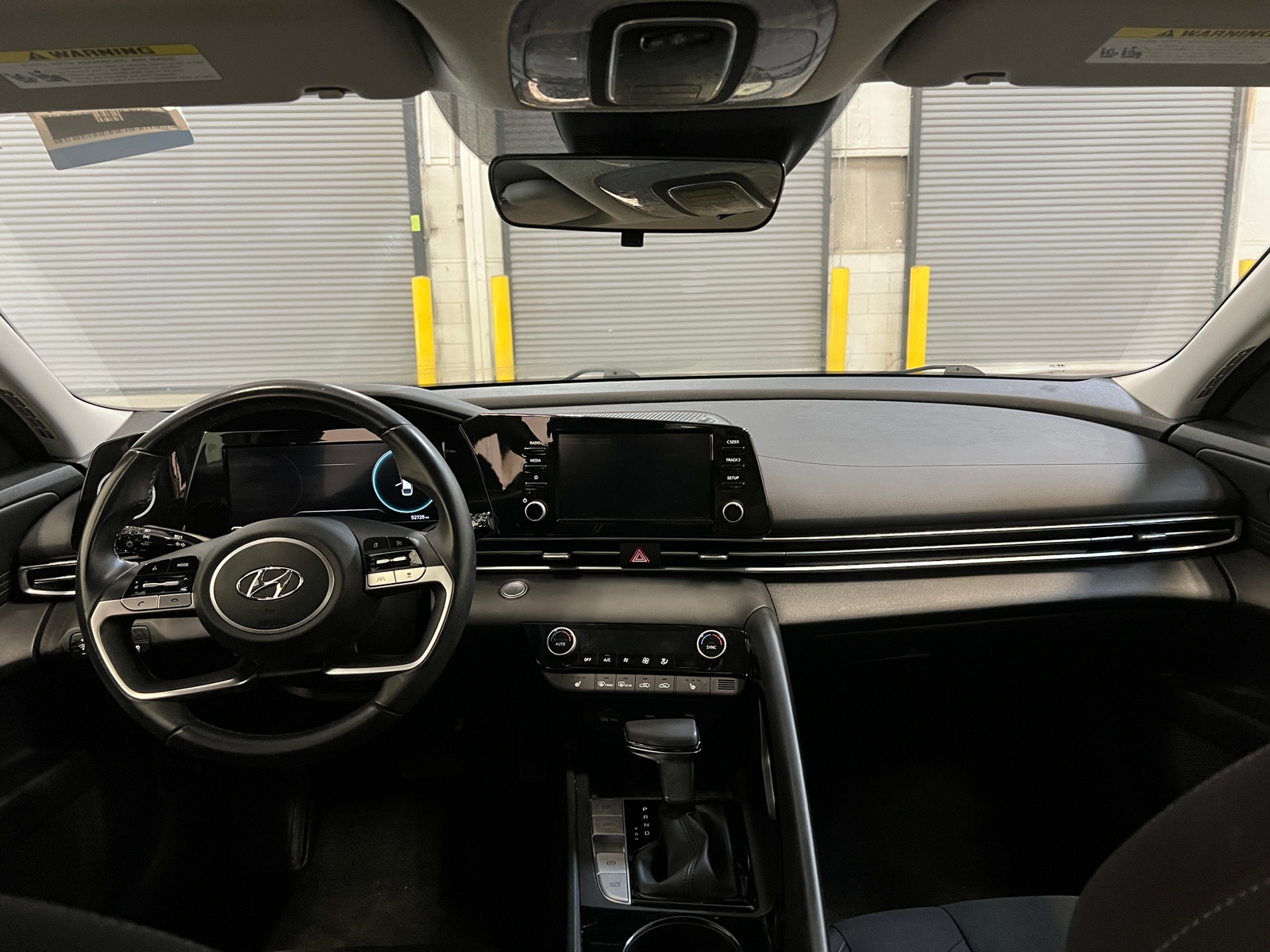 Thumbnail: 2021 Hyundai Elantra - 3