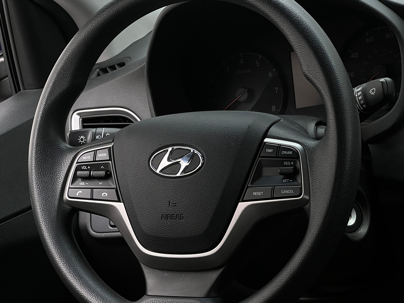 Thumbnail: 2022 Hyundai Accent - 5