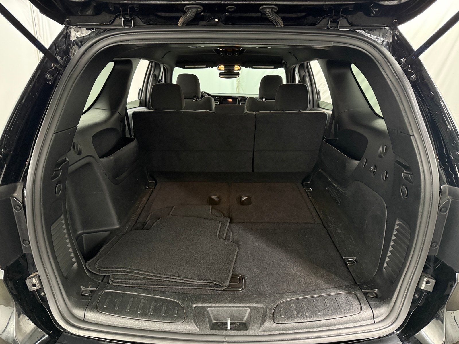 Thumbnail: 2023 Dodge Durango - 7