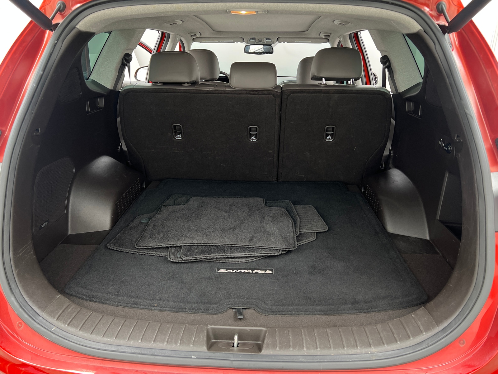 Thumbnail: 2019 Hyundai Santa Fe - 6