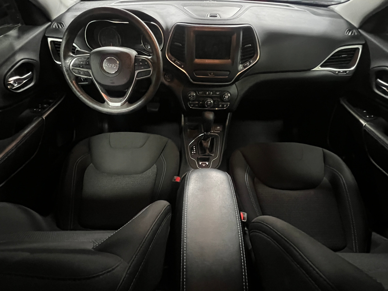 Thumbnail: 2019 Jeep Cherokee - 3