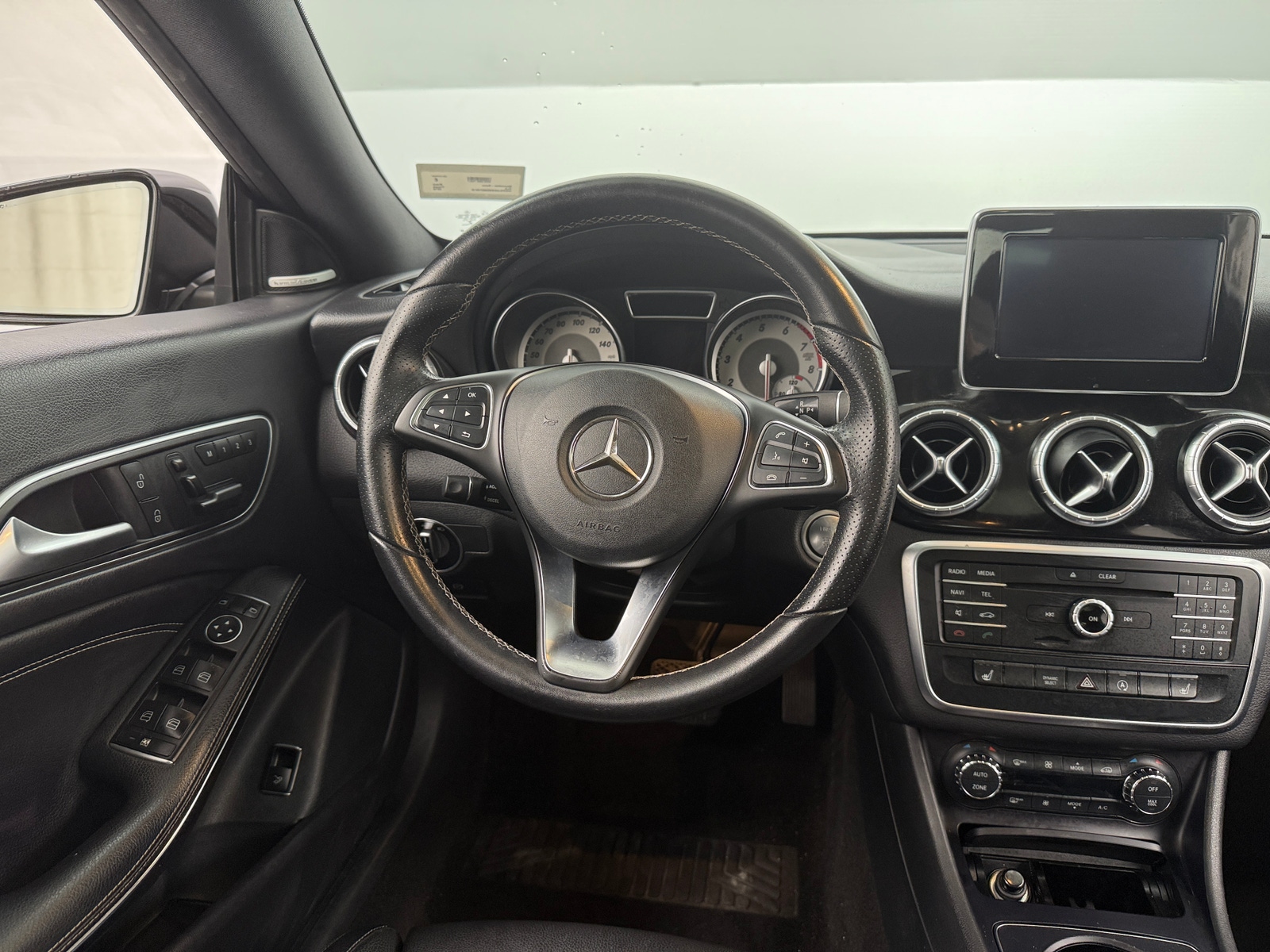 Thumbnail: 2016 Mercedes-Benz CLA - 3