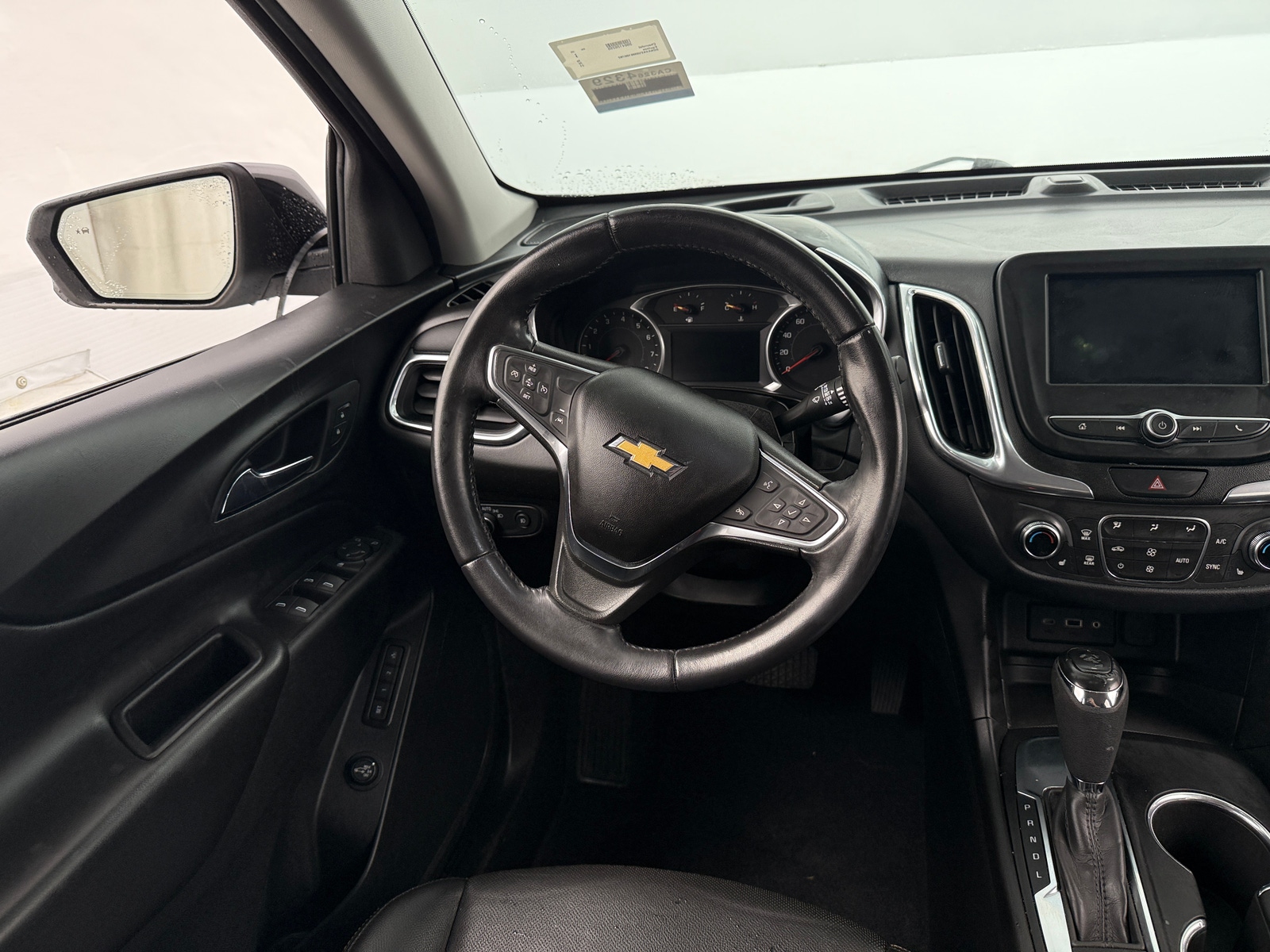 Thumbnail: 2021 Chevrolet Equinox - 4