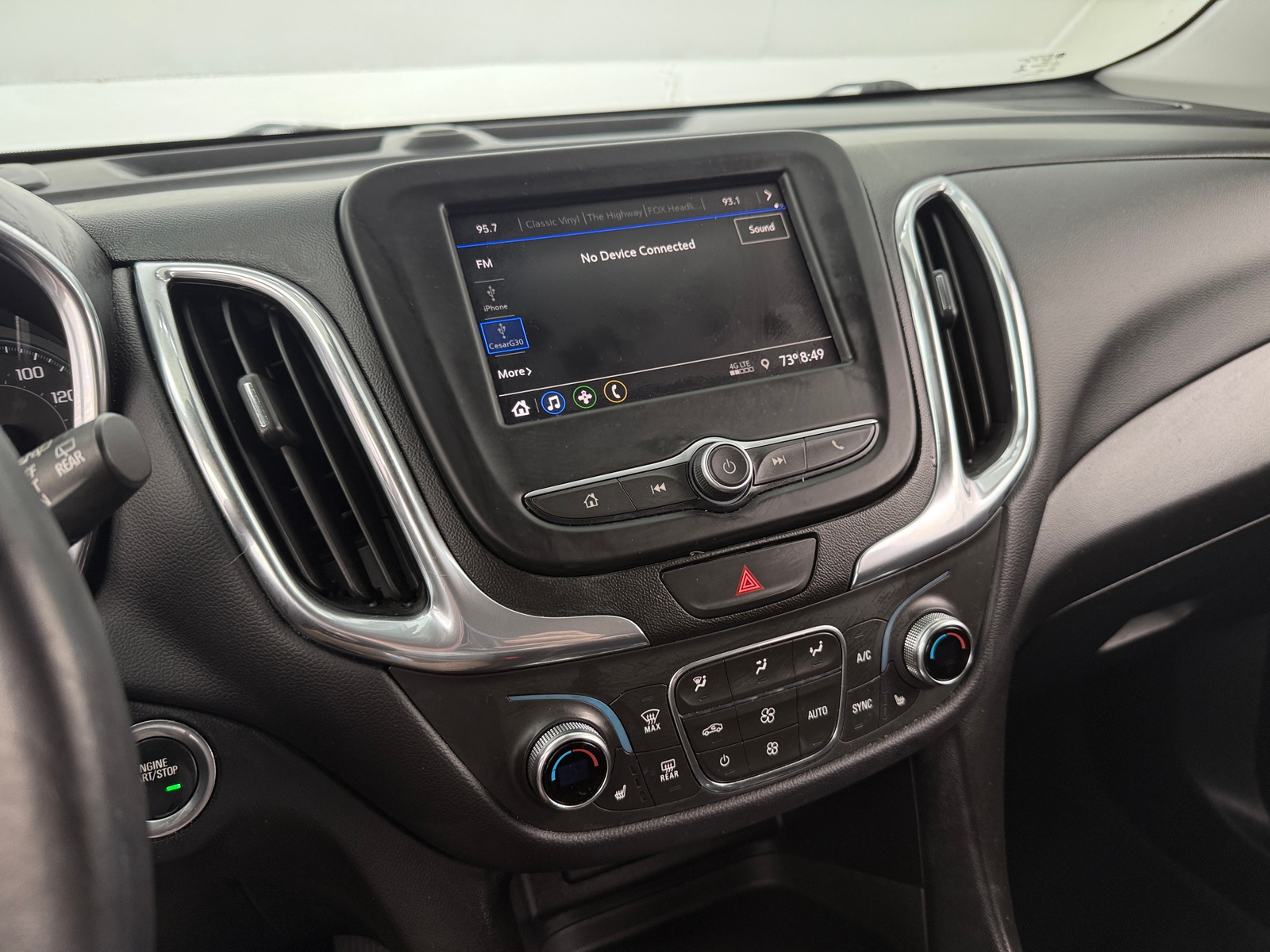 Thumbnail: 2021 Chevrolet Equinox - 3