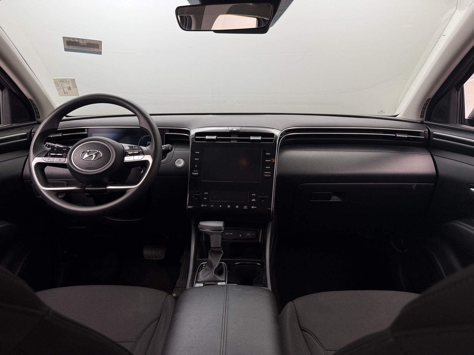 Thumbnail: 2024 Hyundai Tucson - 3