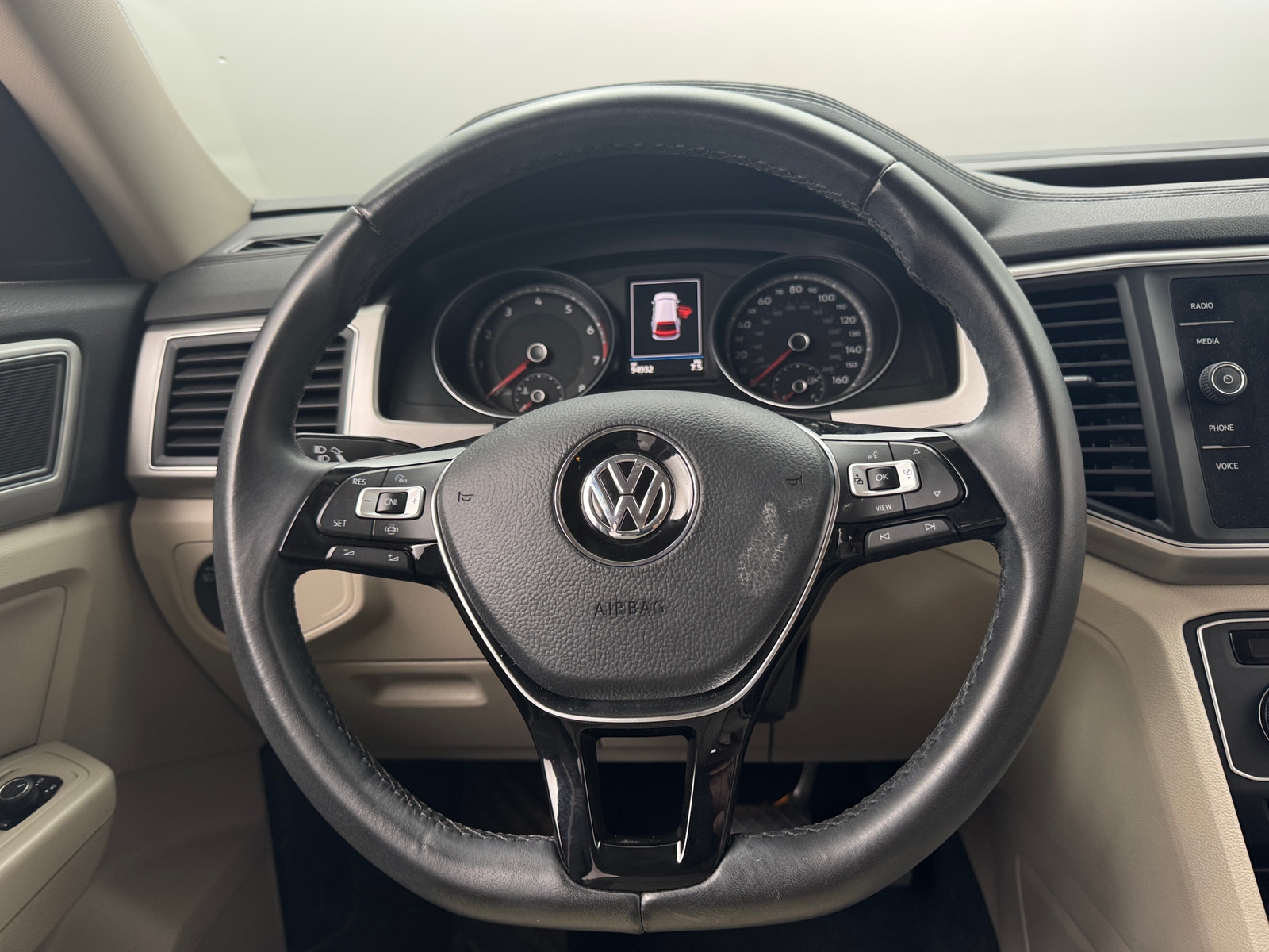 Thumbnail: 2019 Volkswagen Atlas - 4
