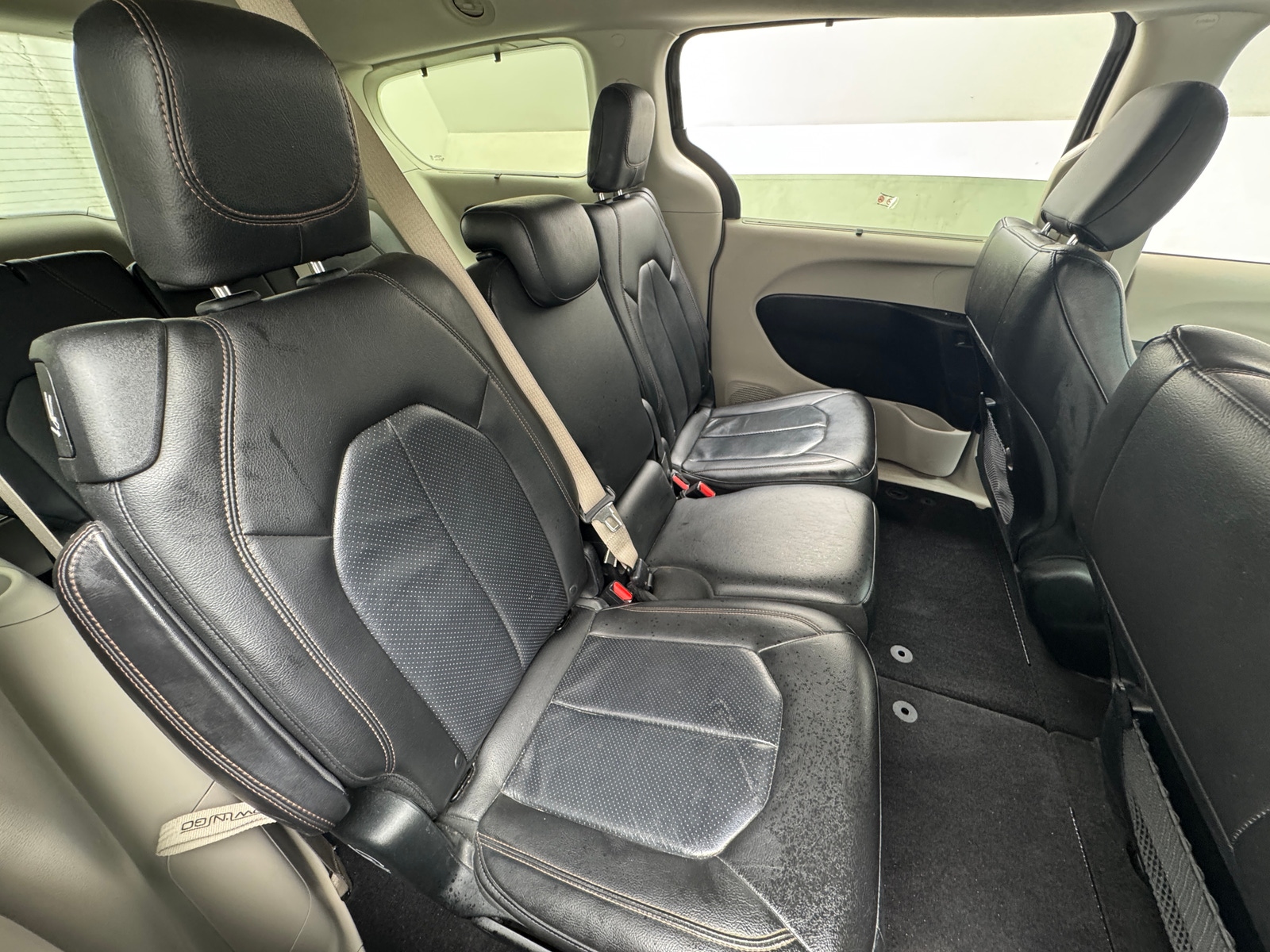 Thumbnail: 2018 Chrysler Pacifica - 5