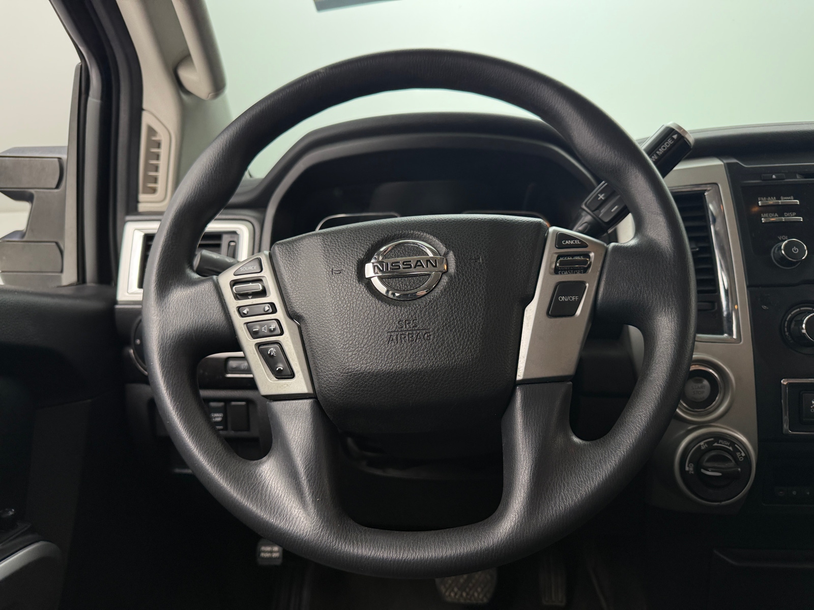 Thumbnail: 2018 Nissan Titan - 5