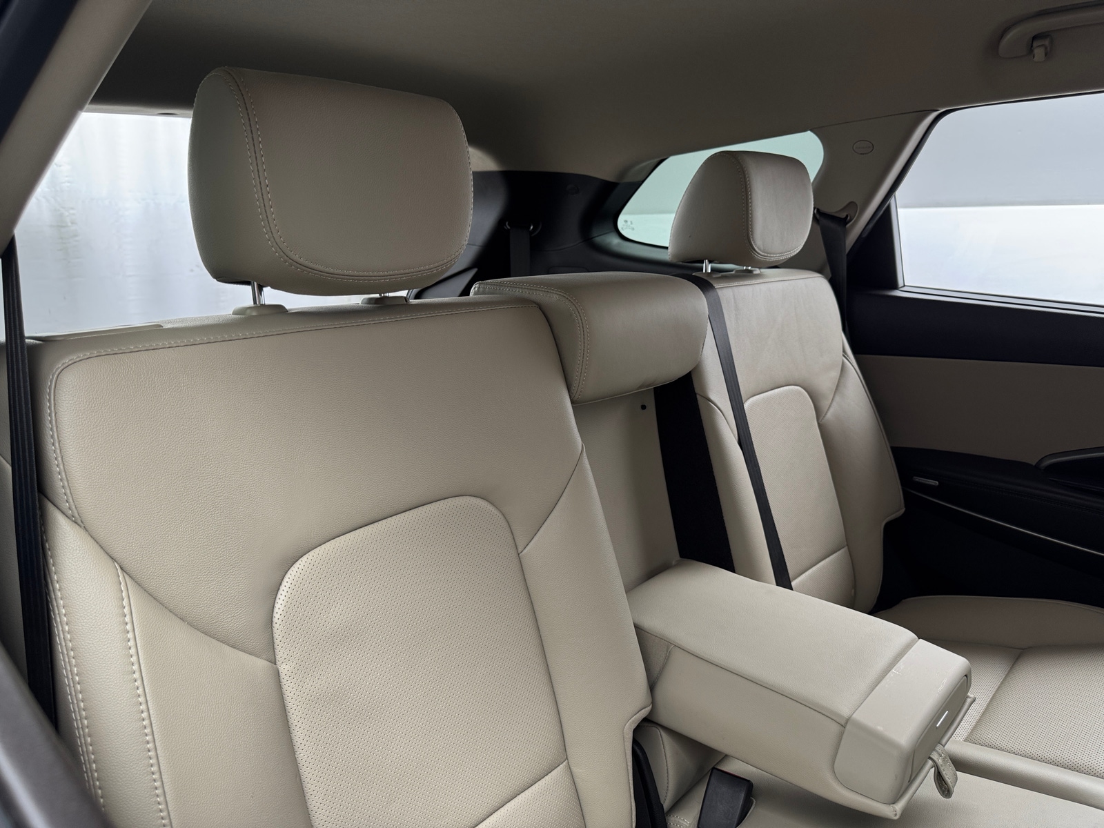 Thumbnail: 2017 Hyundai Santa Fe - 6