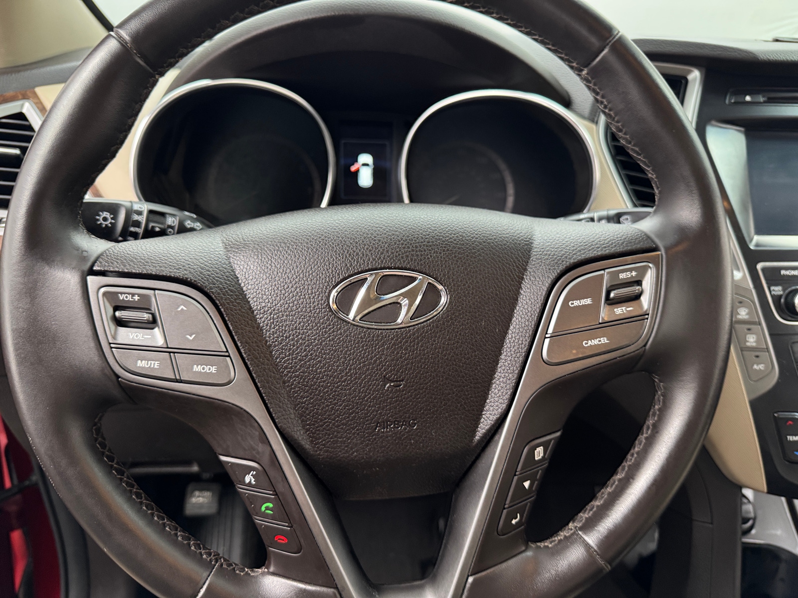 Thumbnail: 2017 Hyundai Santa Fe - 5