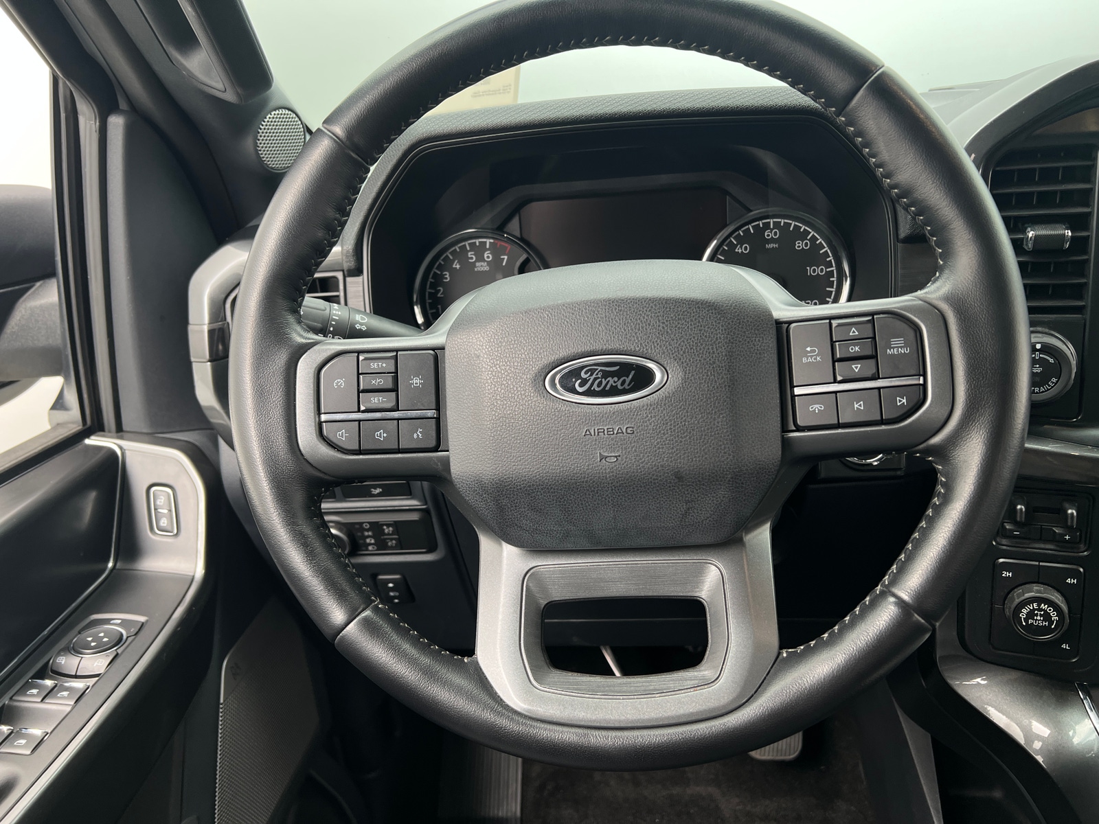 Thumbnail: 2022 Ford Econoline - 4