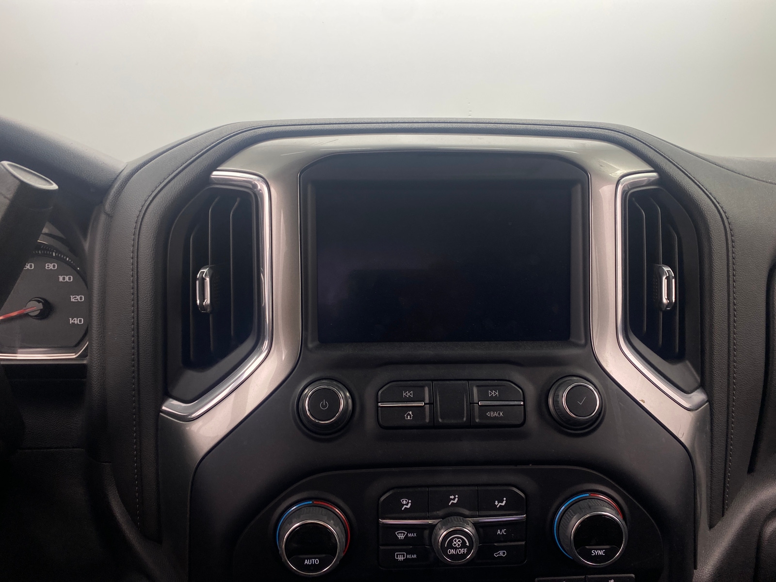 Thumbnail: 2022 Chevrolet Silverado 1500 - 4