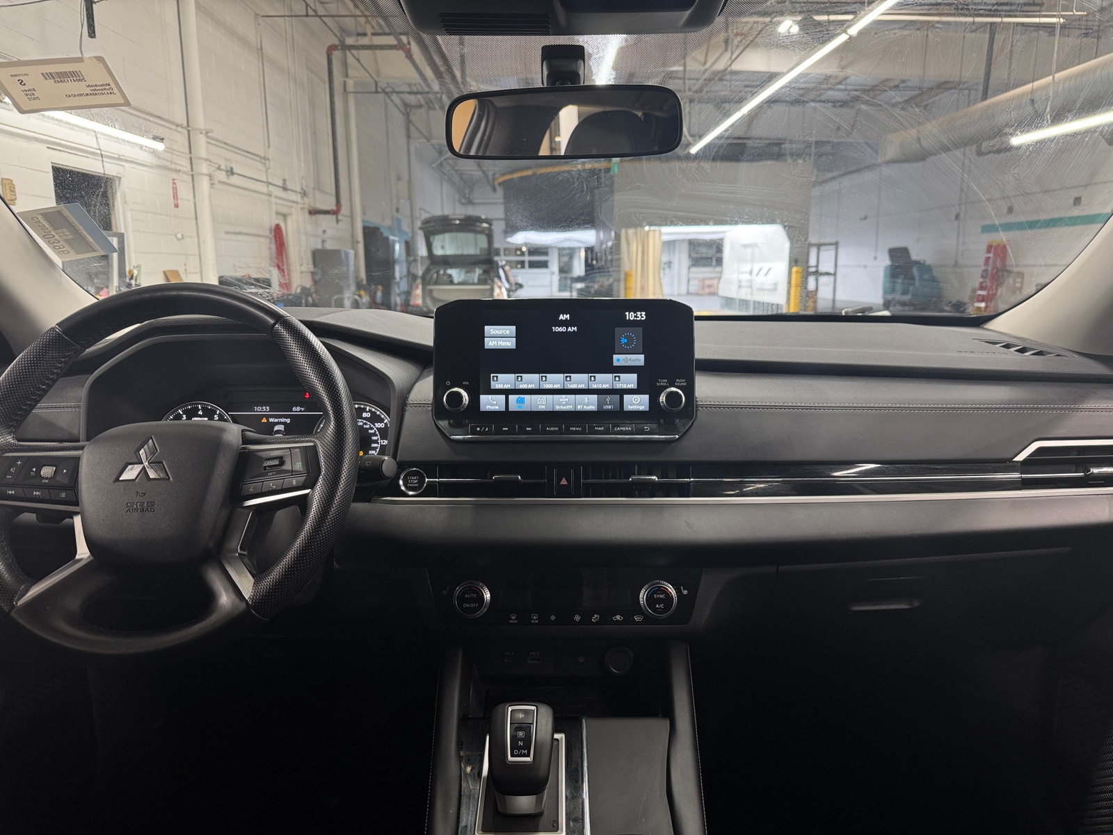 Thumbnail: 2022 Mitsubishi Outlander - 2