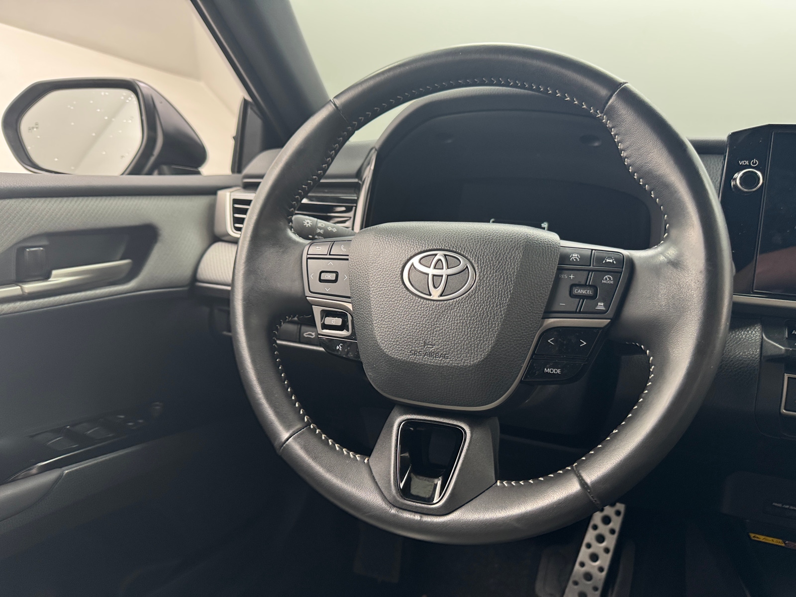 Thumbnail: 2025 Toyota Camry - 4
