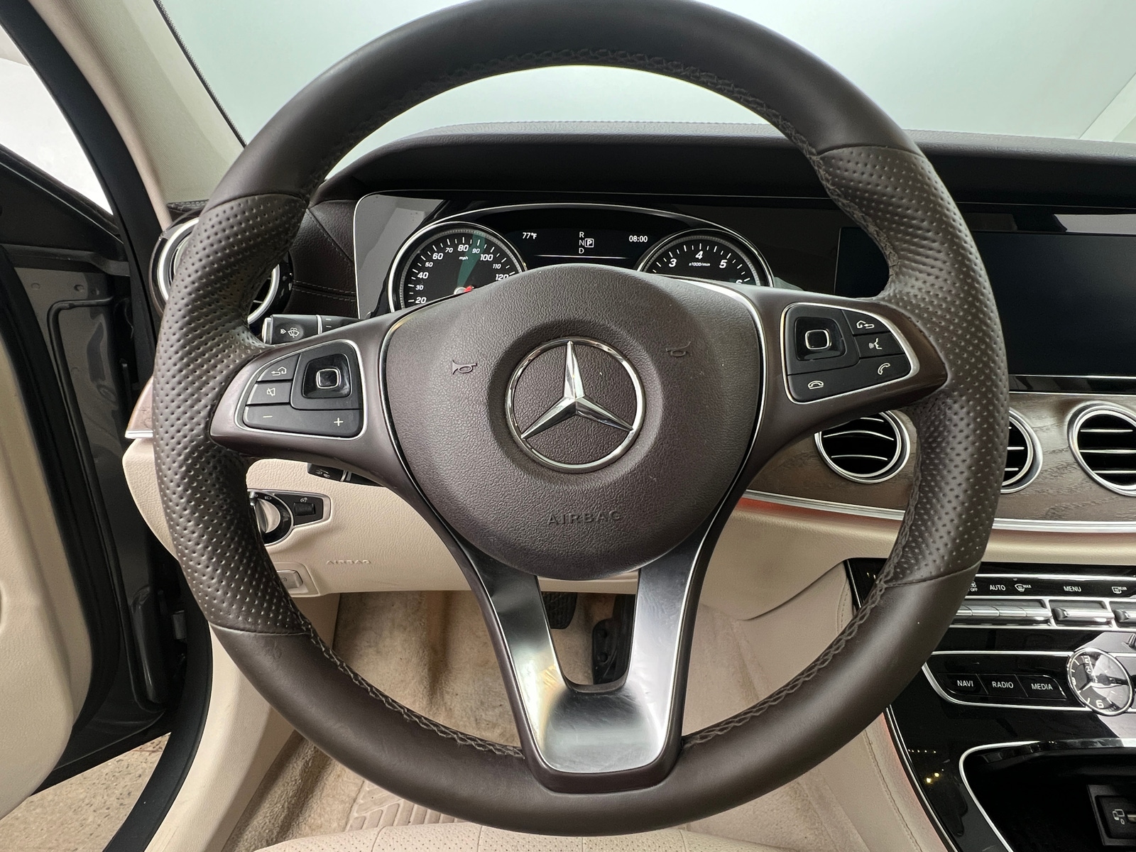 Thumbnail: 2017 Mercedes-Benz E-Class - 5