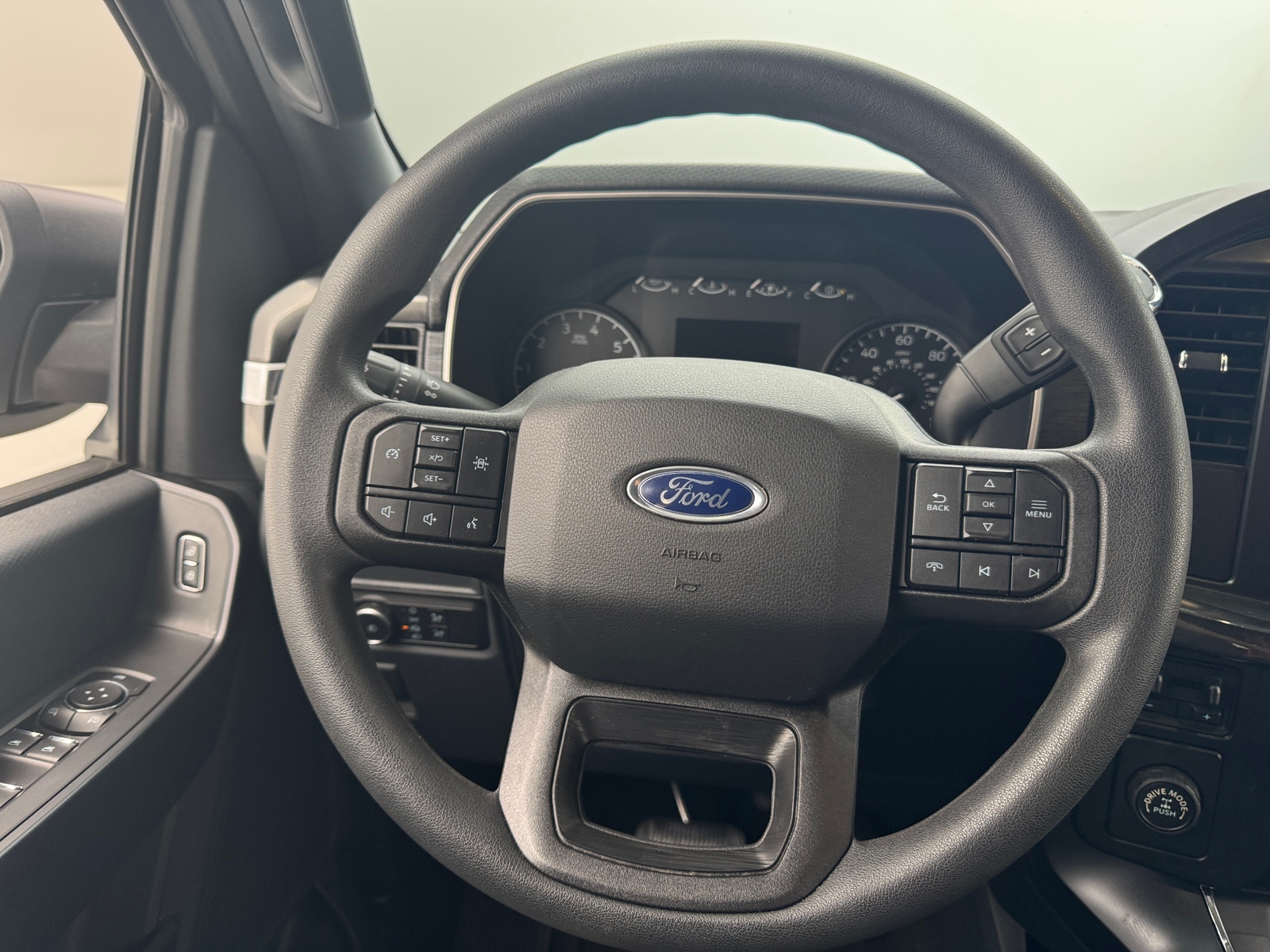 Thumbnail: 2021 Ford Econoline - 5