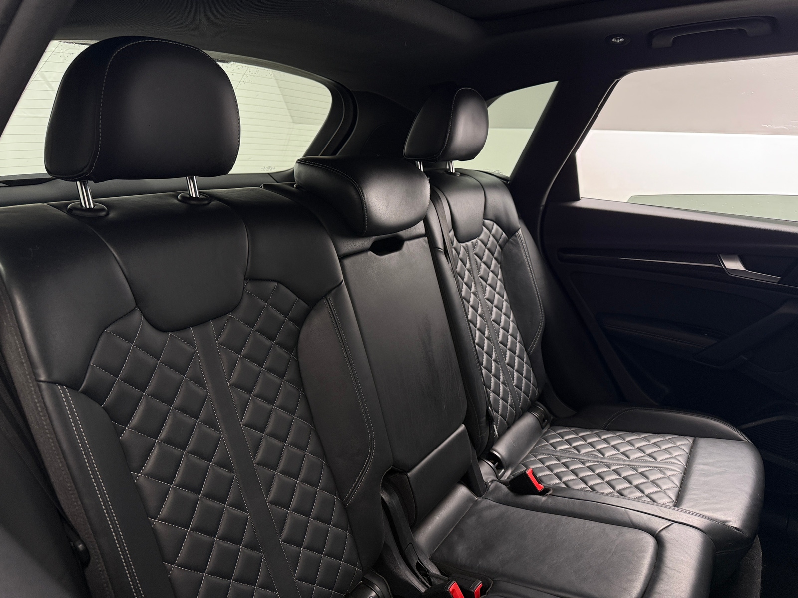 Thumbnail: 2020 Audi SQ5 - 5