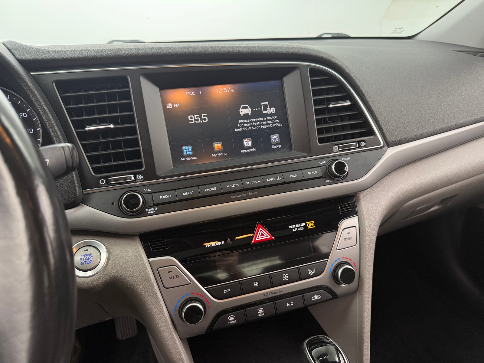 Thumbnail: 2018 Hyundai Elantra - 4