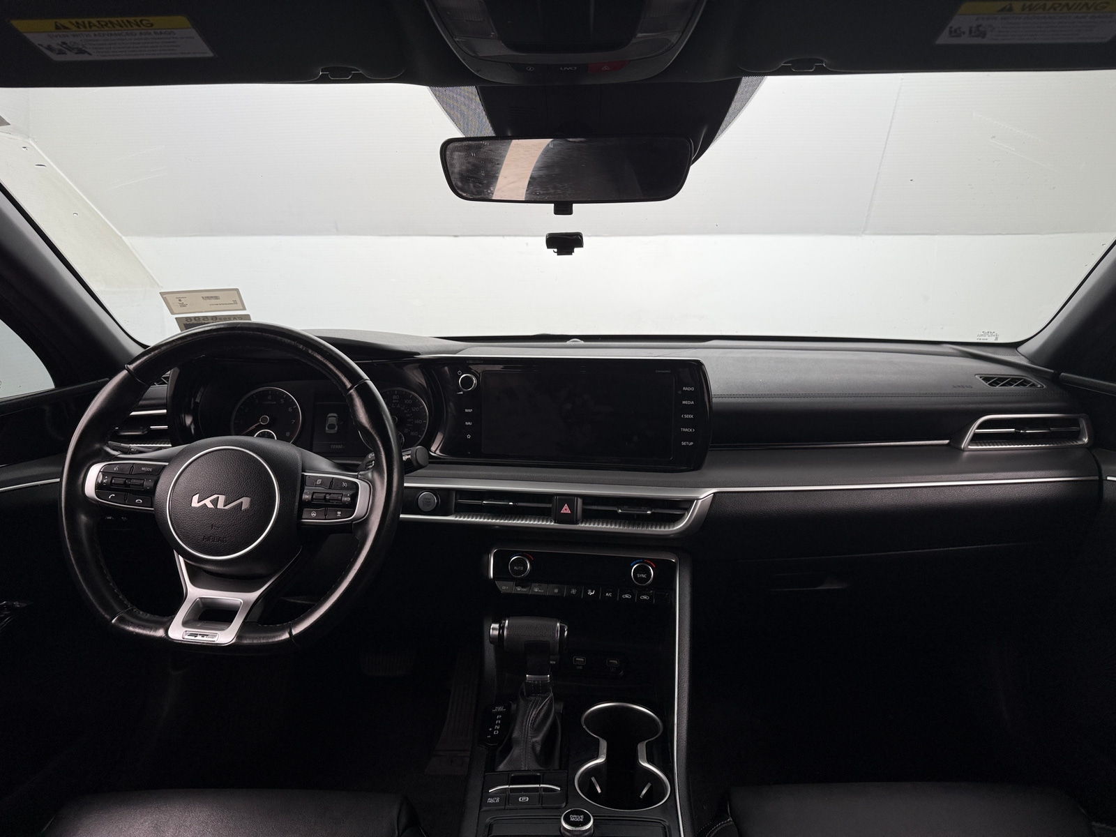Thumbnail: 2023 Kia K5 - 2