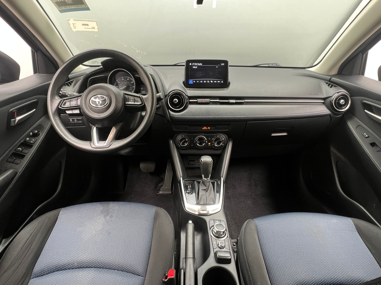 Thumbnail: 2019 Toyota Yaris - 3