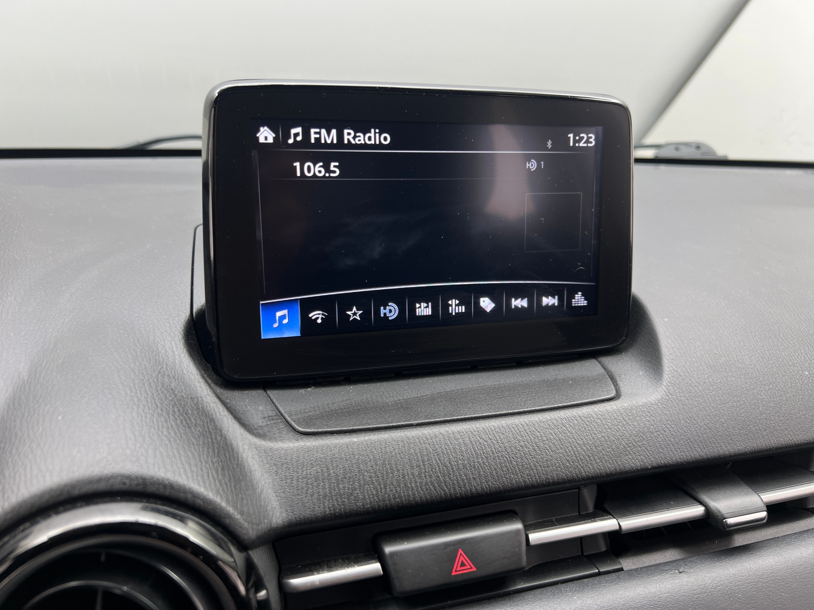 Thumbnail: 2019 Toyota Yaris - 4