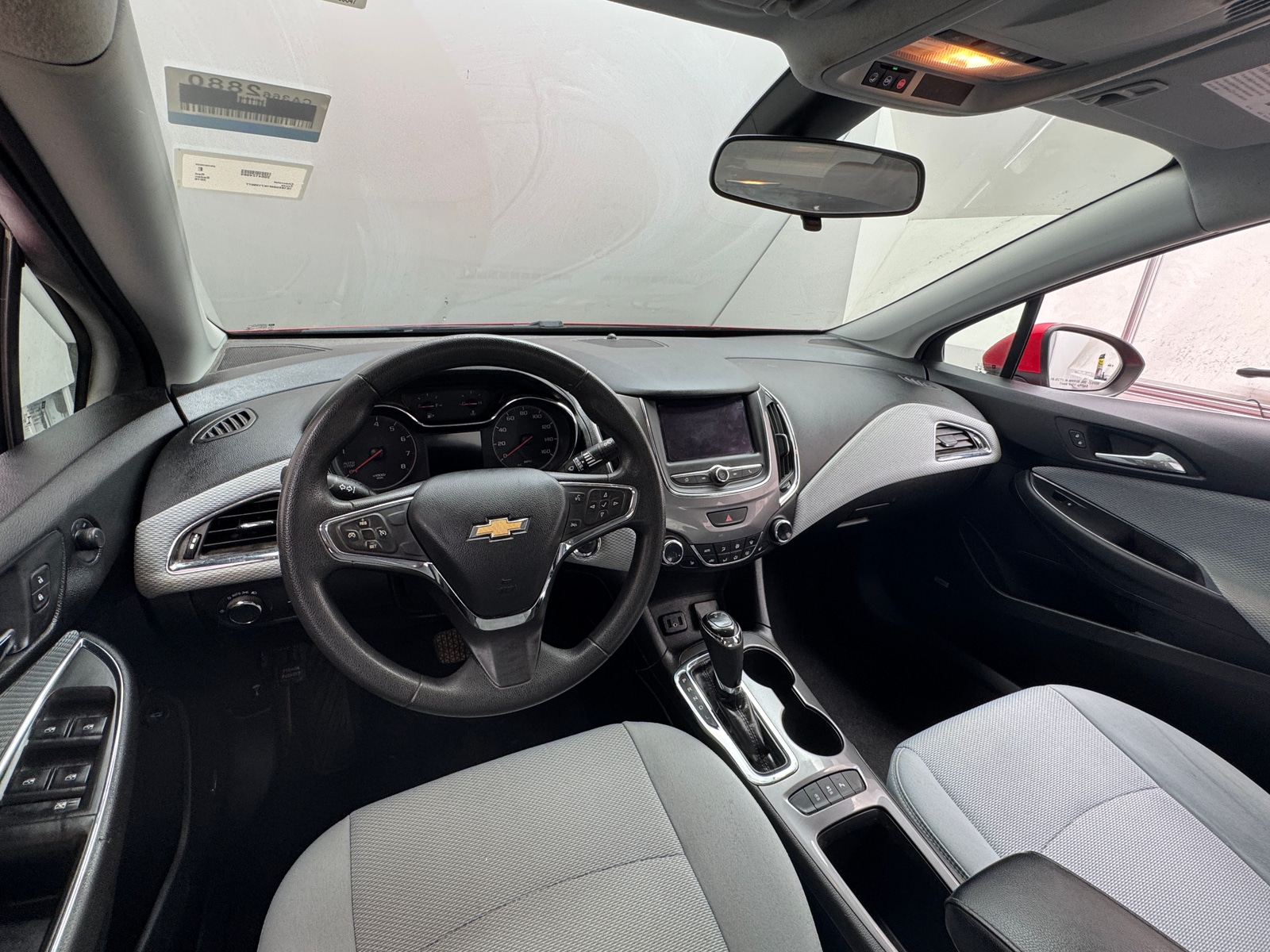 Thumbnail: 2019 Chevrolet Cruze - 3