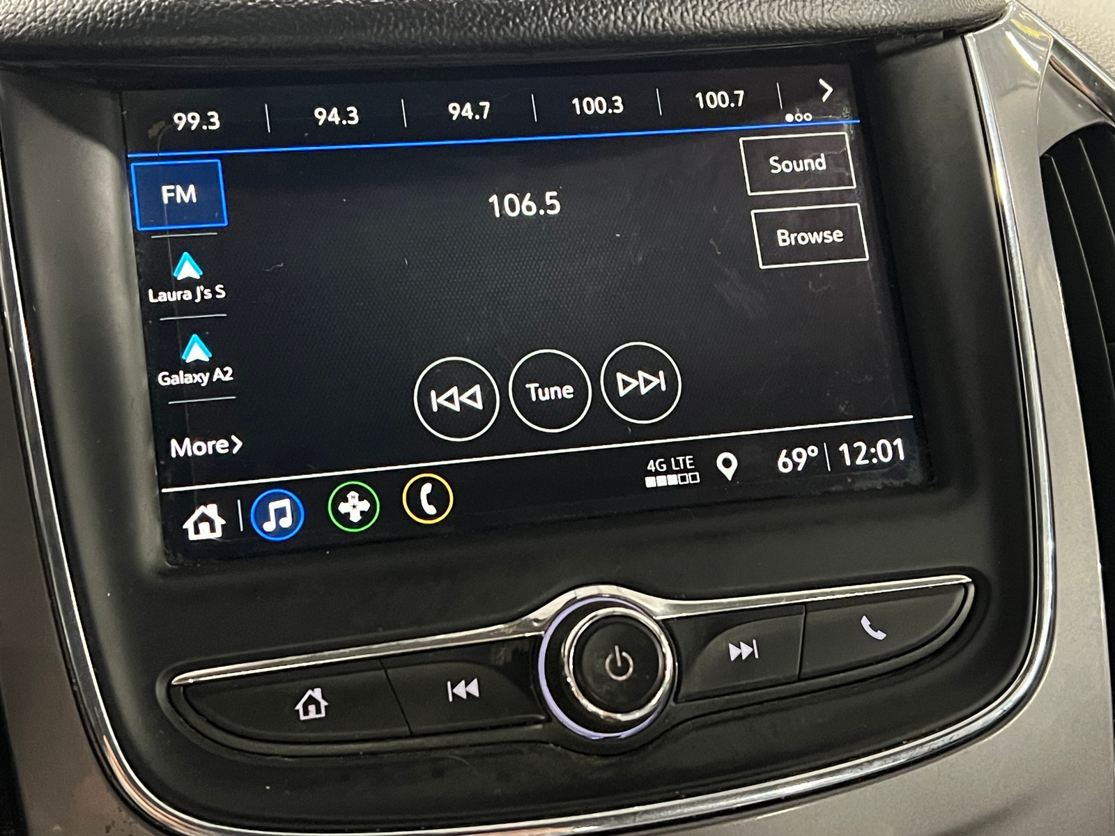 Thumbnail: 2019 Chevrolet Cruze - 4