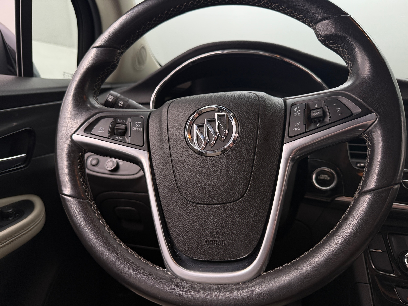 Thumbnail: 2022 Buick Encore - 5