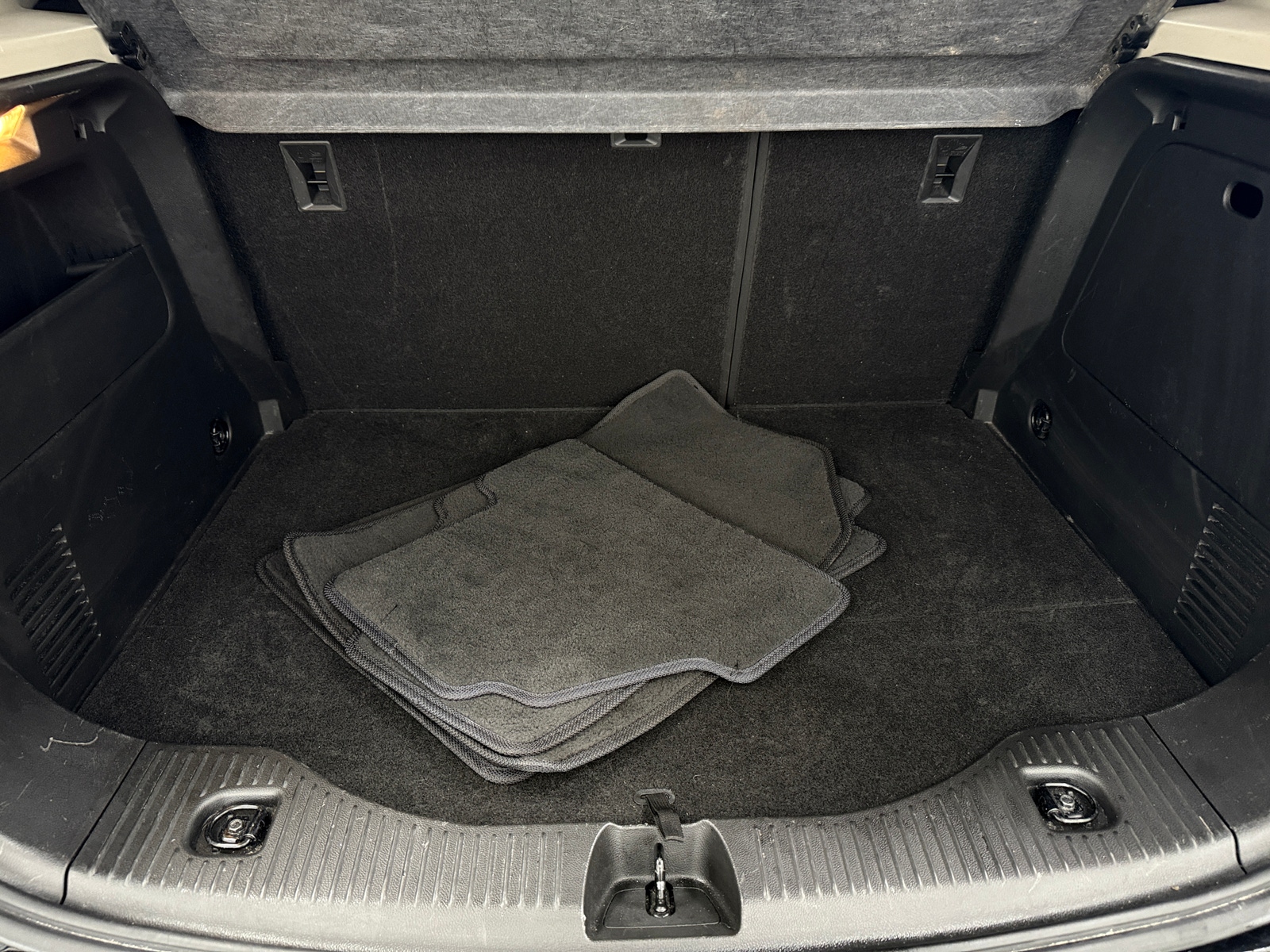 Thumbnail: 2022 Buick Encore - 7