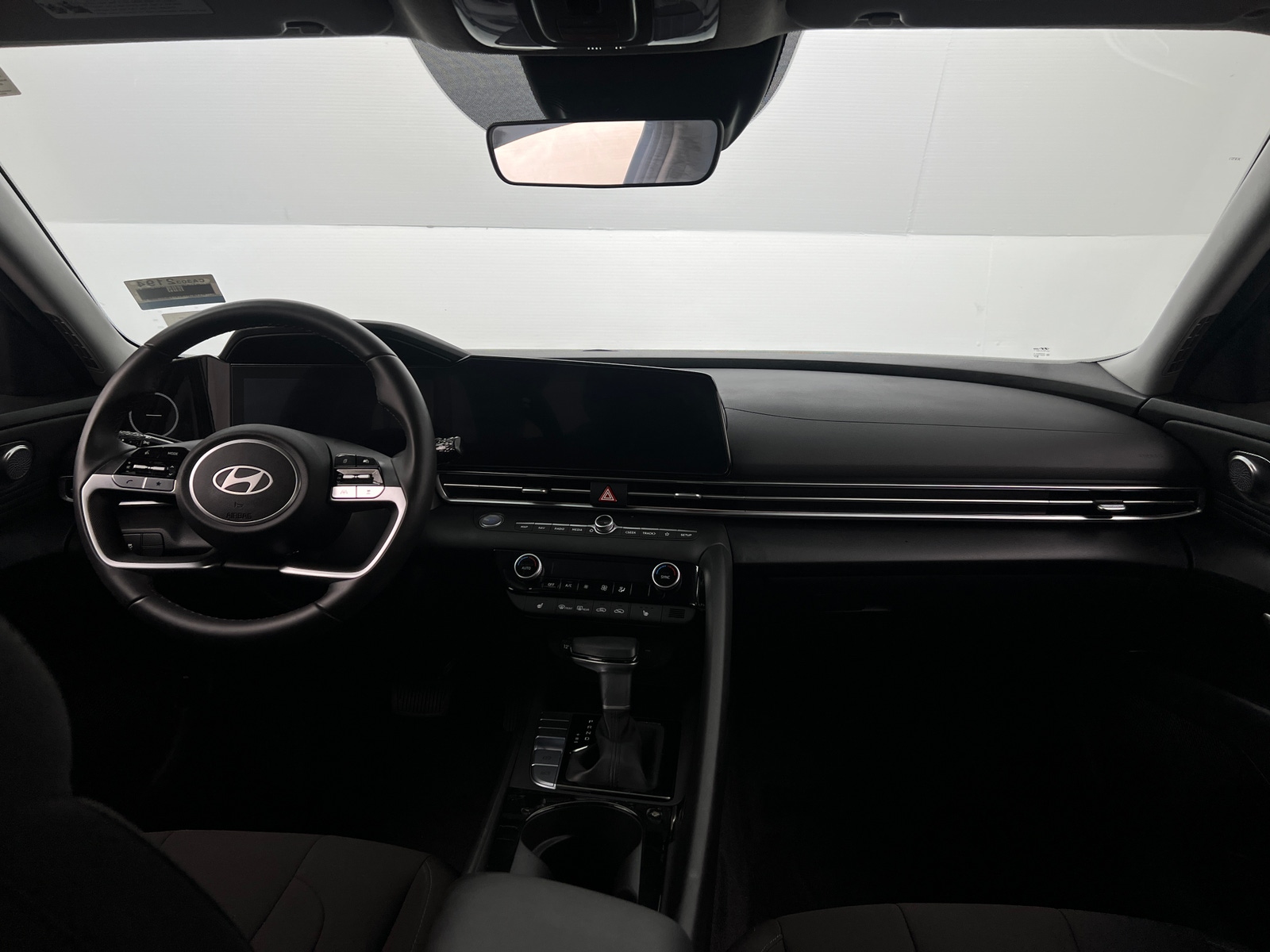 Thumbnail: 2025 Hyundai Elantra - 3
