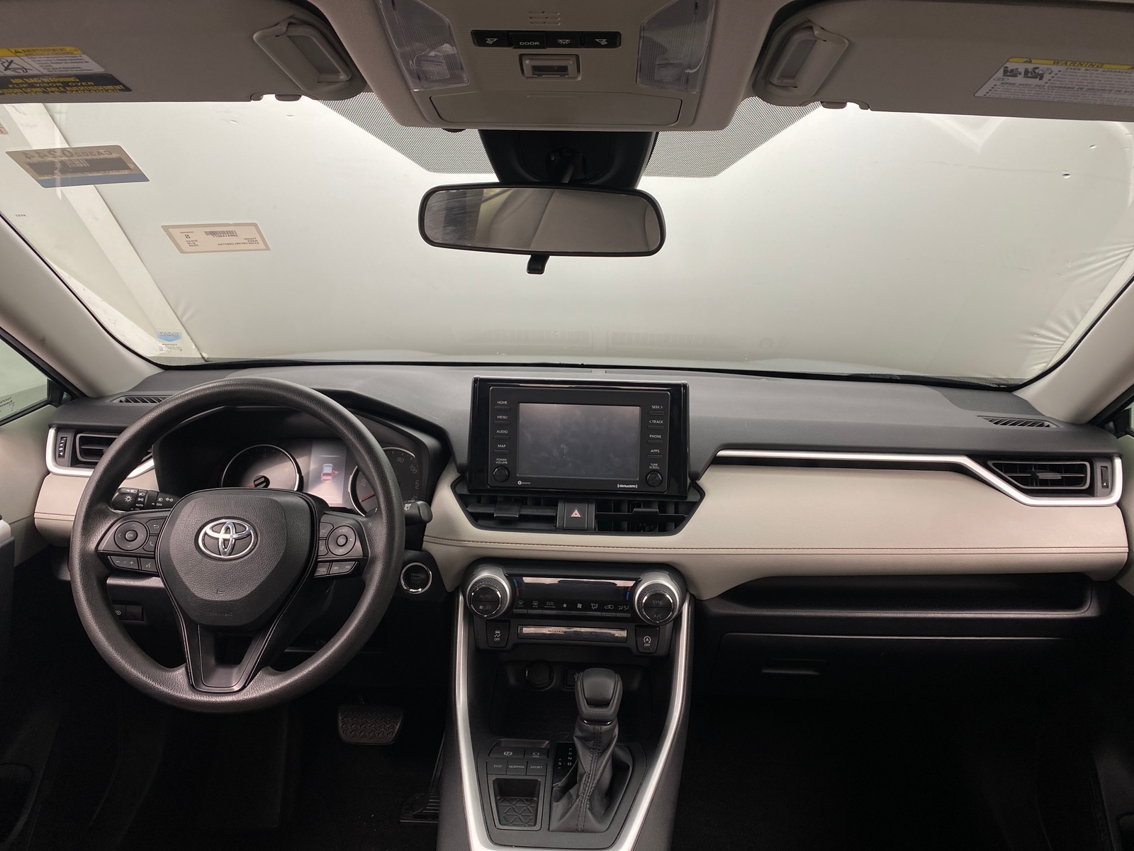 Thumbnail: 2020 Toyota RAV4 - 3