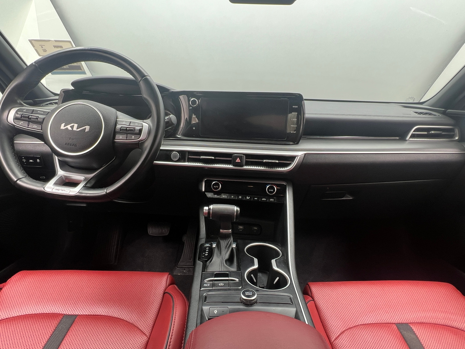 Thumbnail: 2023 Kia K5 - 3