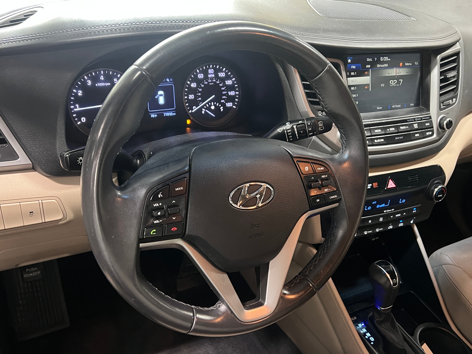 Thumbnail: 2017 Hyundai Tucson - 4