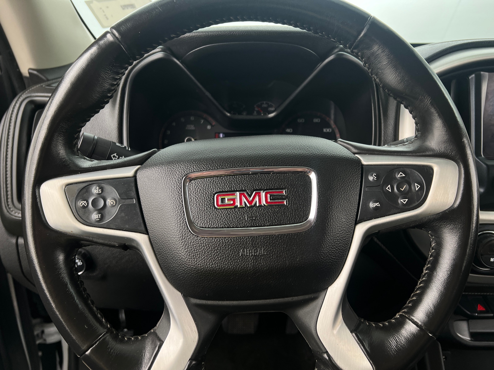 Thumbnail: 2016 GMC Canyon - 5