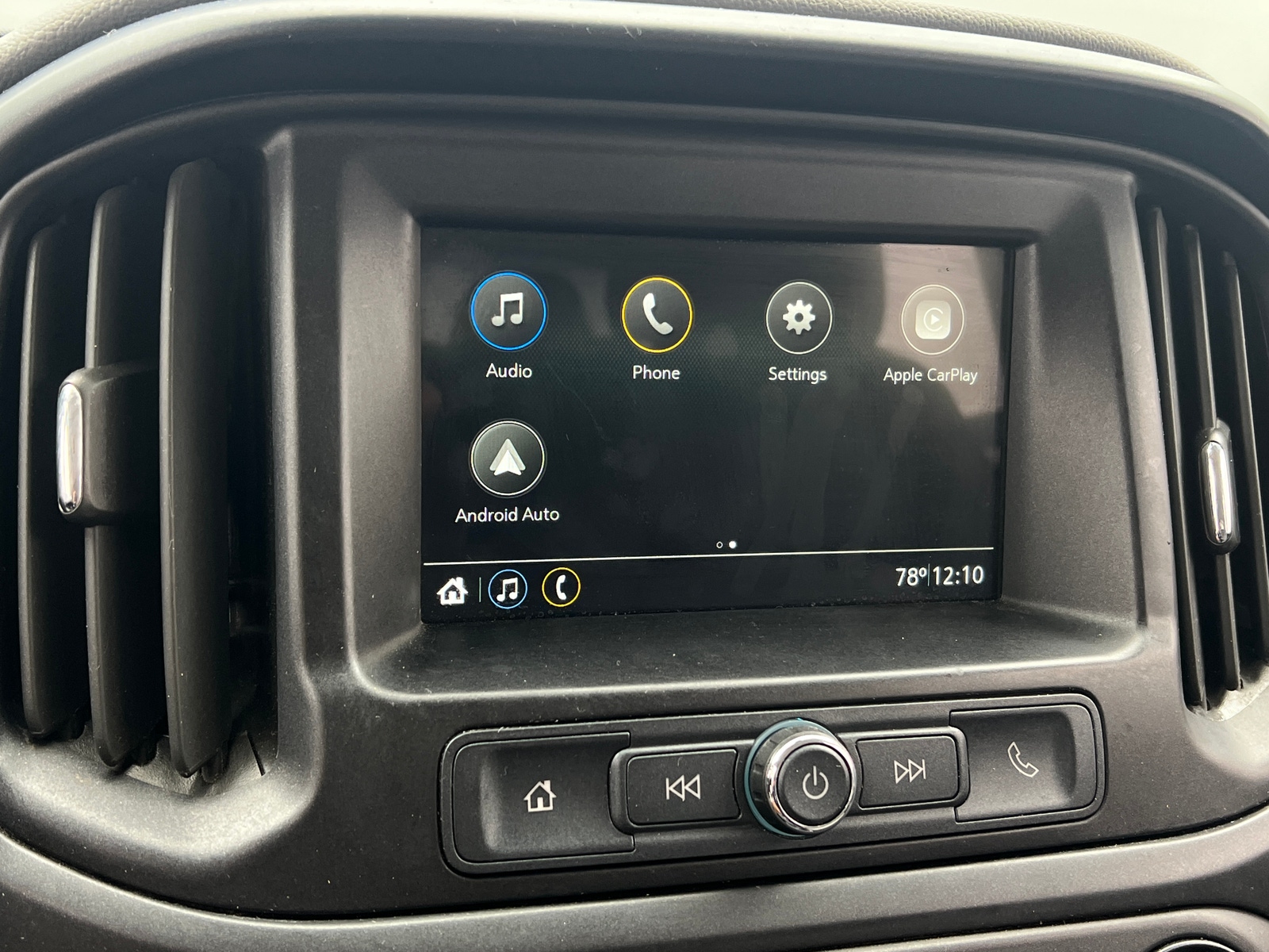 Thumbnail: 2019 Chevrolet Colorado - 4