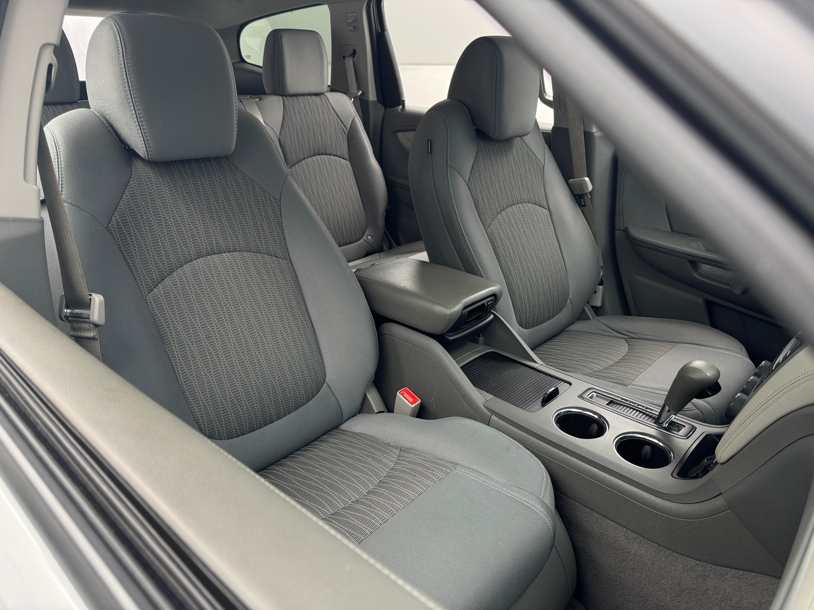 Thumbnail: 2017 Chevrolet Traverse - 2