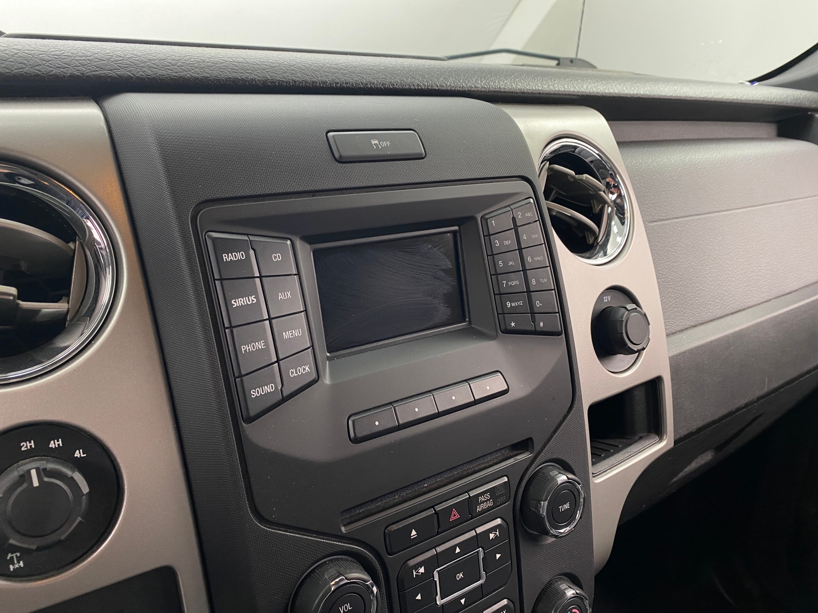 Thumbnail: 2013 Ford Econoline - 4