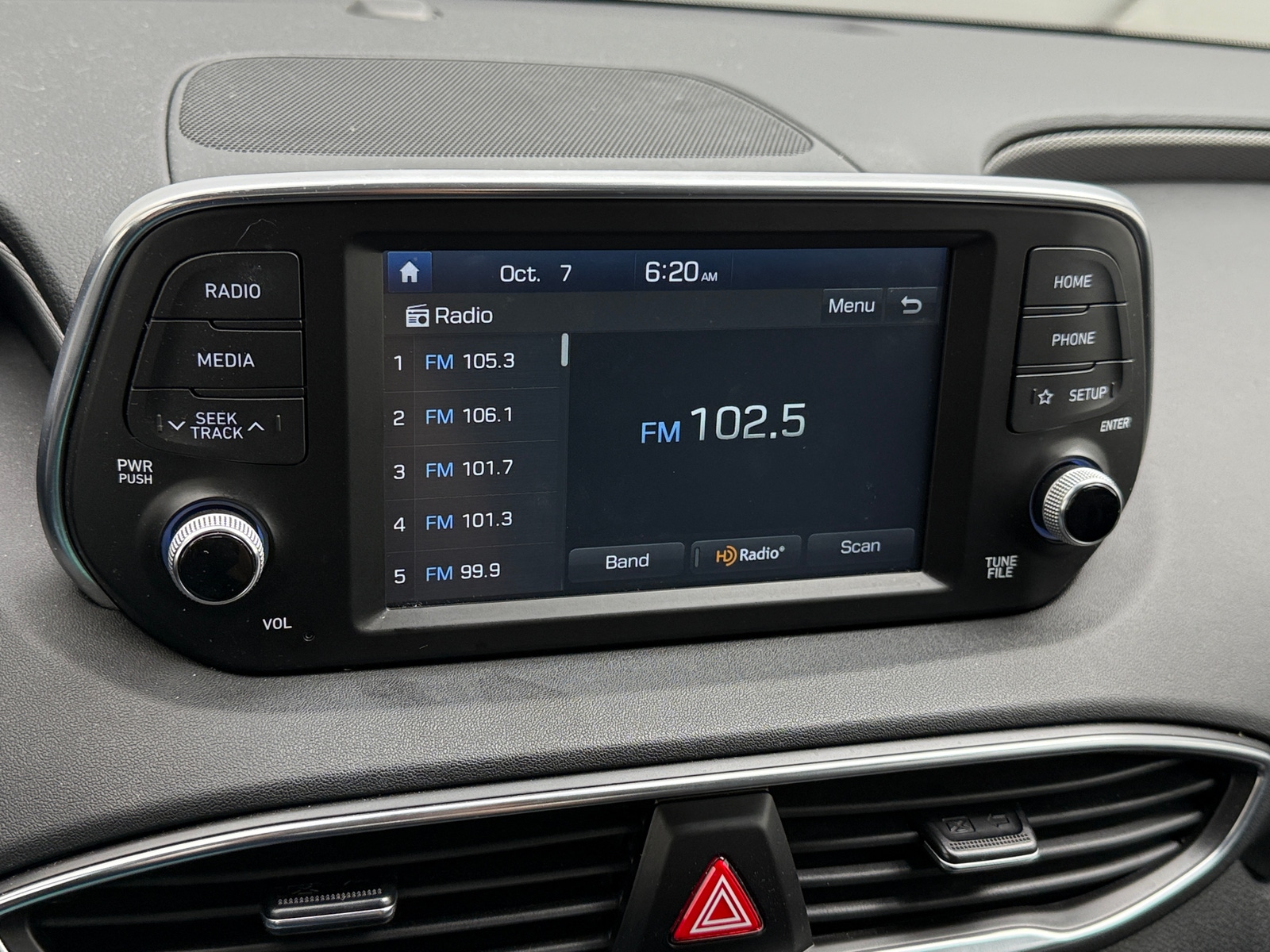 Thumbnail: 2019 Hyundai Santa Fe - 3