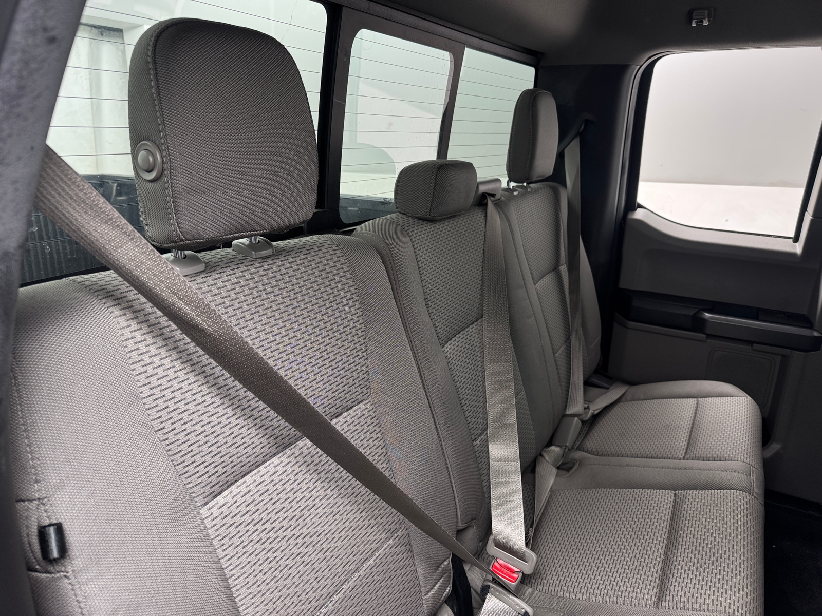 Thumbnail: 2015 Ford Econoline - 6