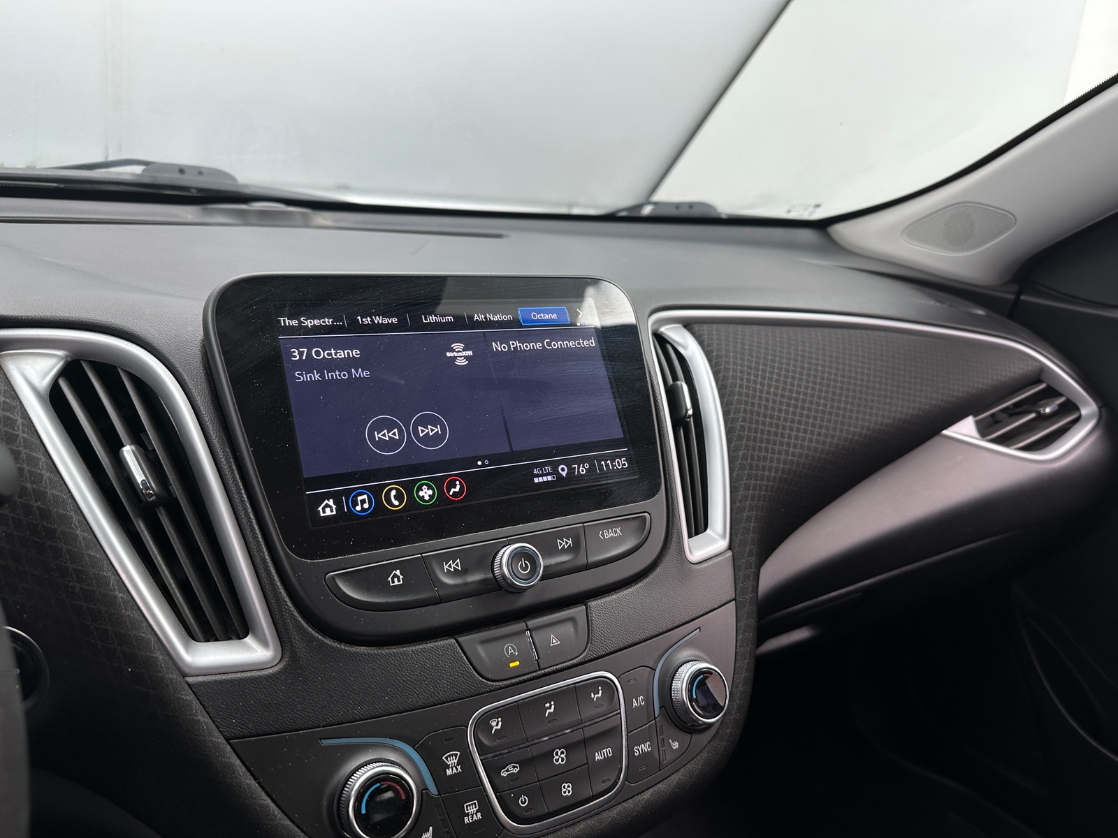 Thumbnail: 2023 Chevrolet Malibu - 4