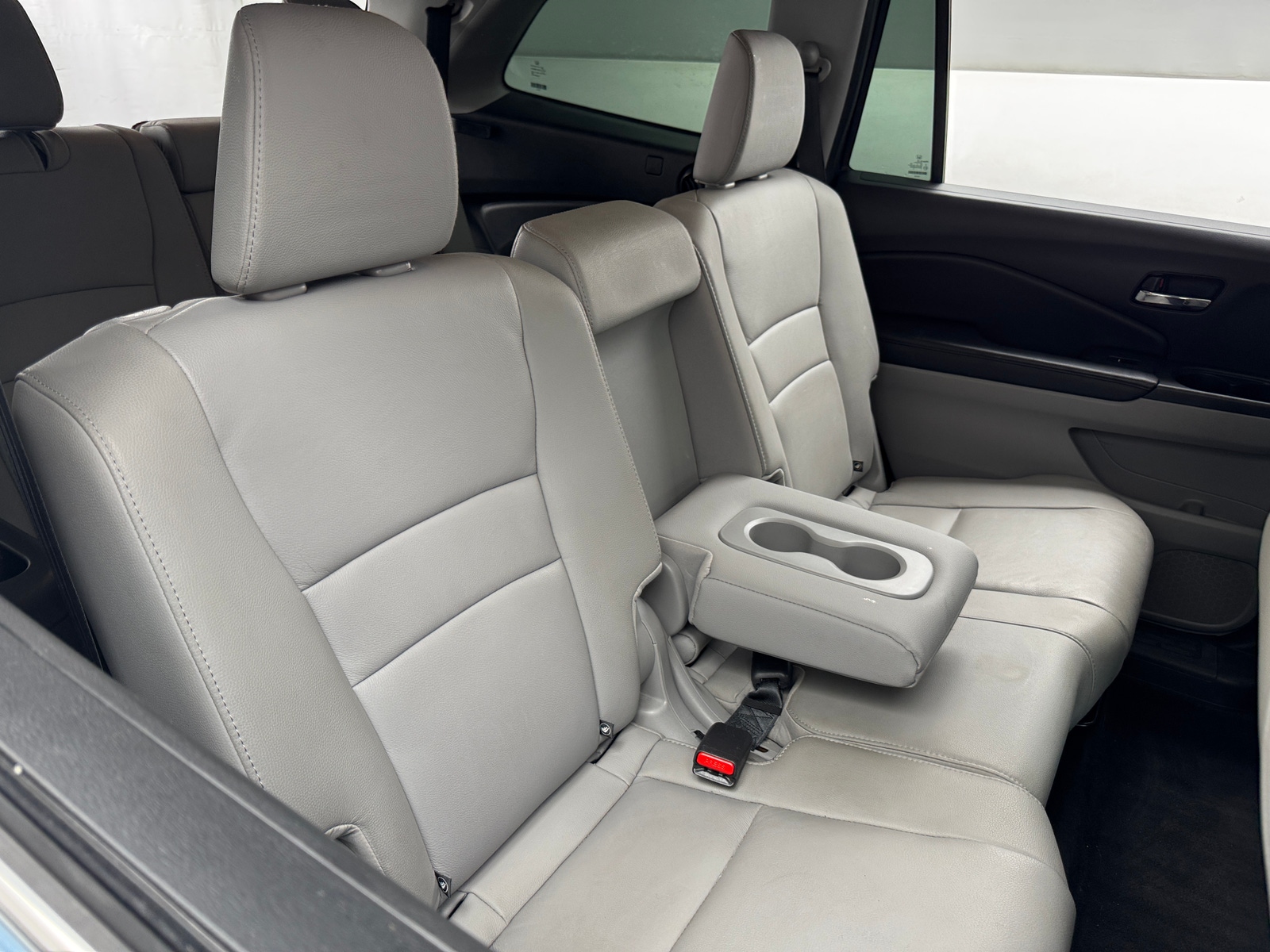 Thumbnail: 2017 Honda Pilot - 5