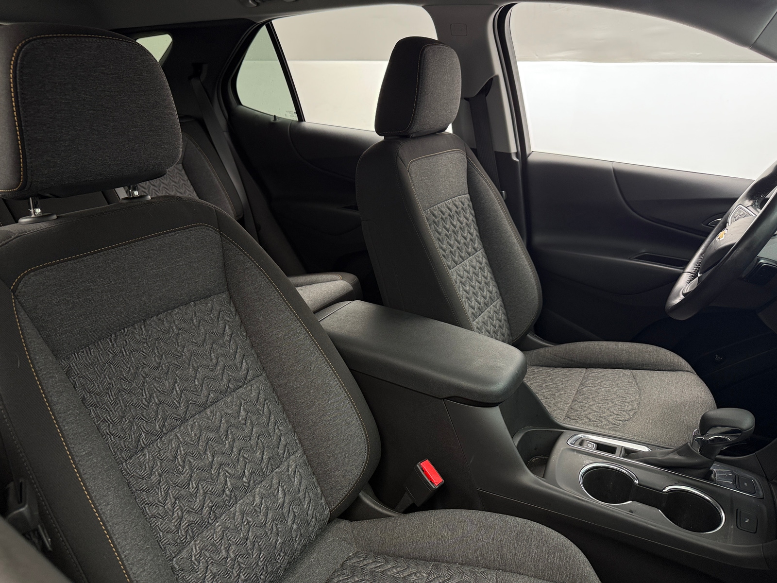 Thumbnail: 2022 Chevrolet Equinox - 2
