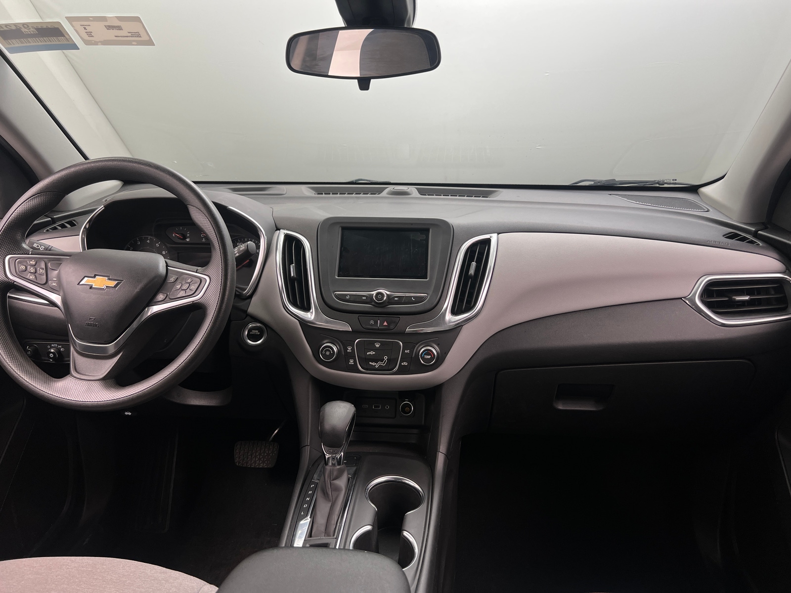 Thumbnail: 2022 Chevrolet Equinox - 3