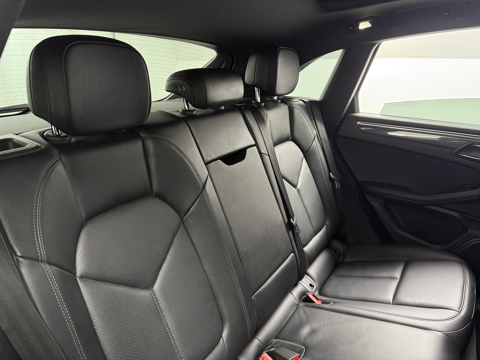 Thumbnail: 2020 Porsche Macan - 5
