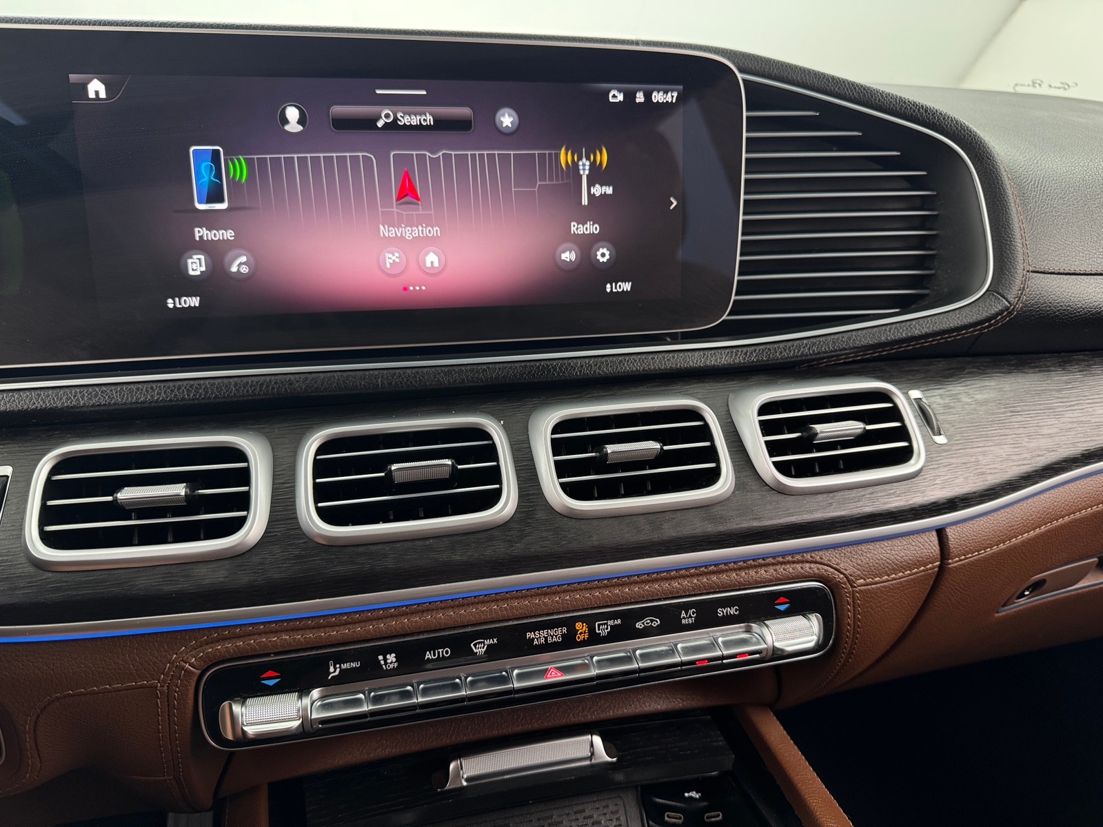 Thumbnail: 2024 Mercedes-Benz GLE - 3