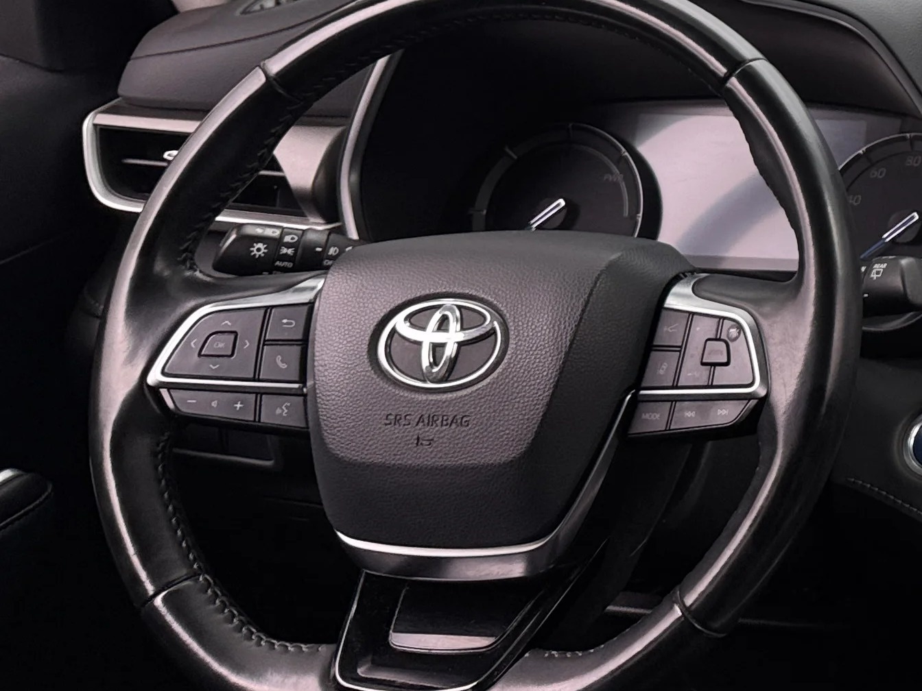 Thumbnail: 2021 Toyota Highlander - 4