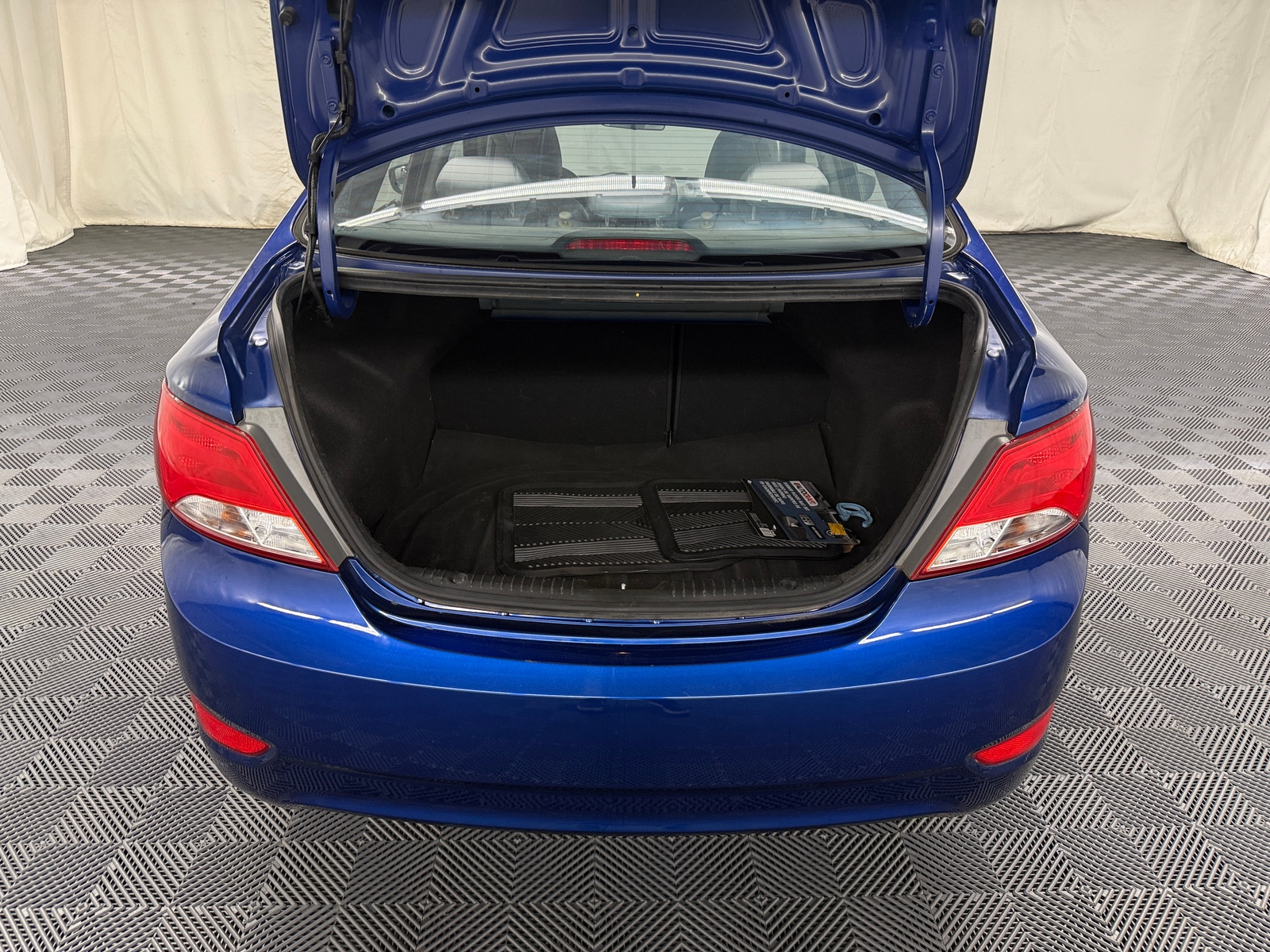 Thumbnail: 2015 Hyundai Accent - 7