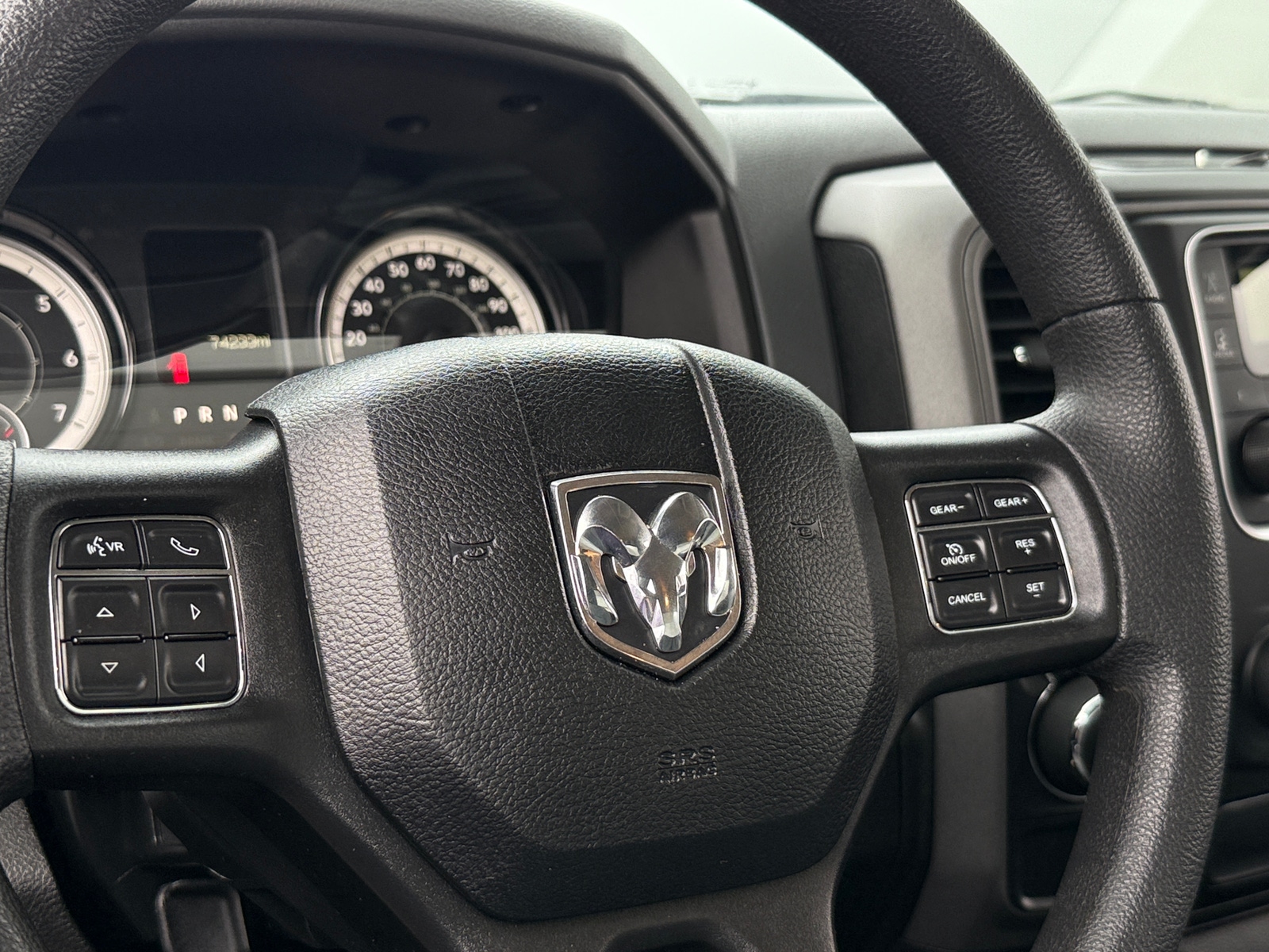 Thumbnail: 2019 RAM 1500 Classic - 4